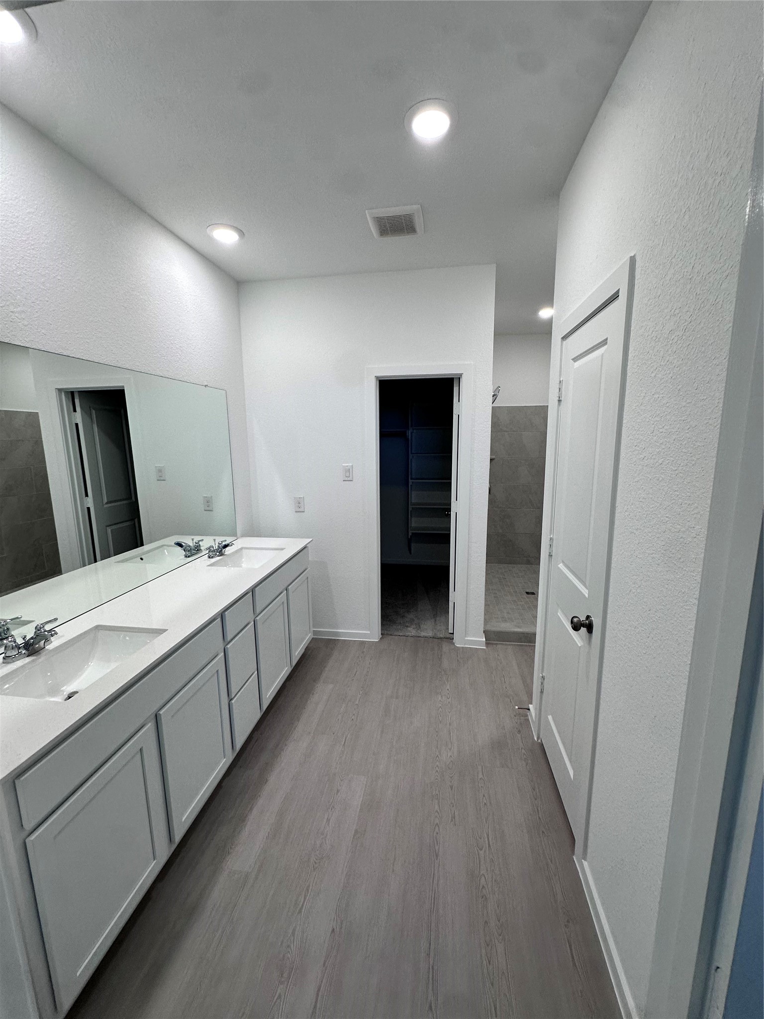 810 Heaven Drive Property Photo 14