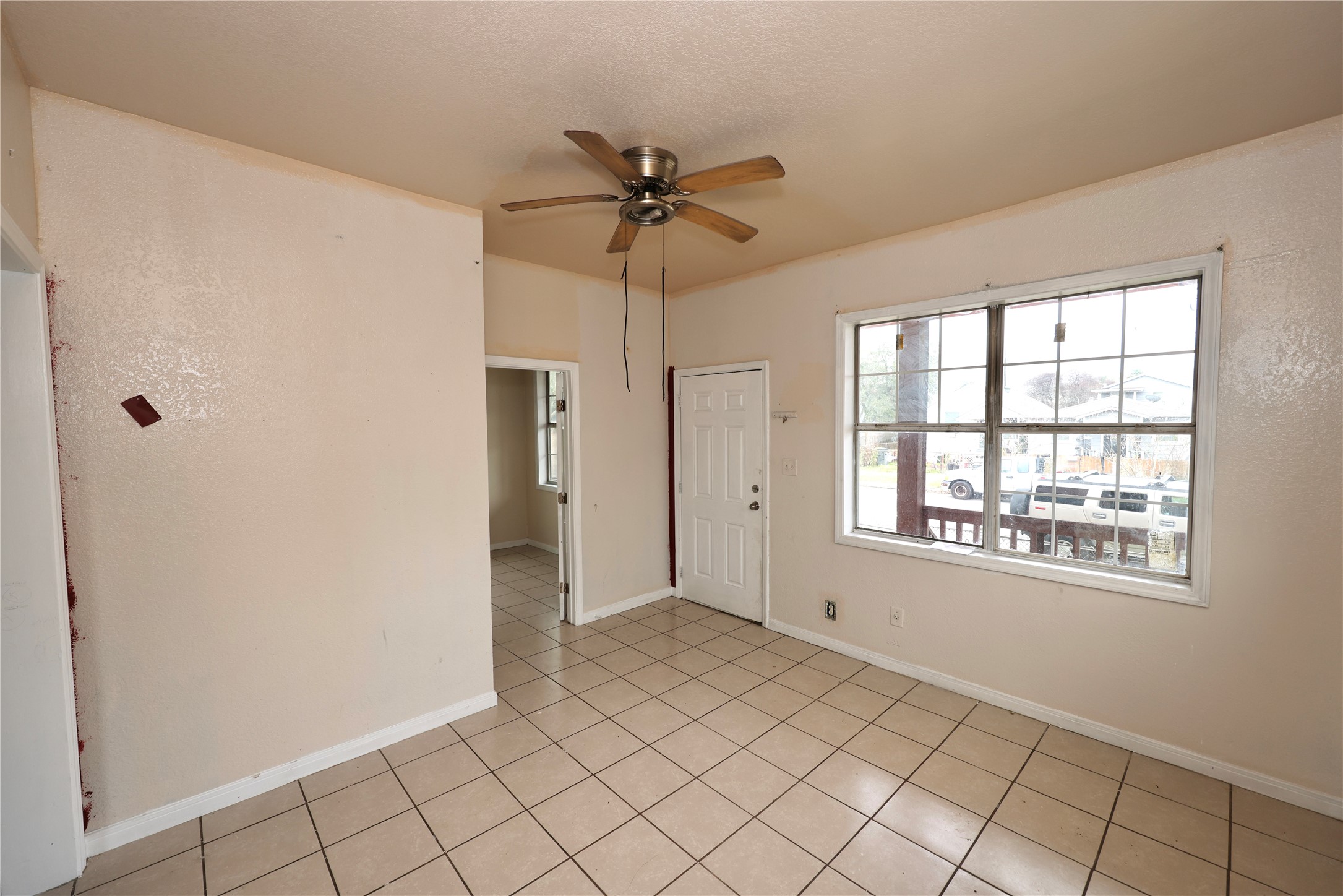5410 Avenue M Property Photo 5