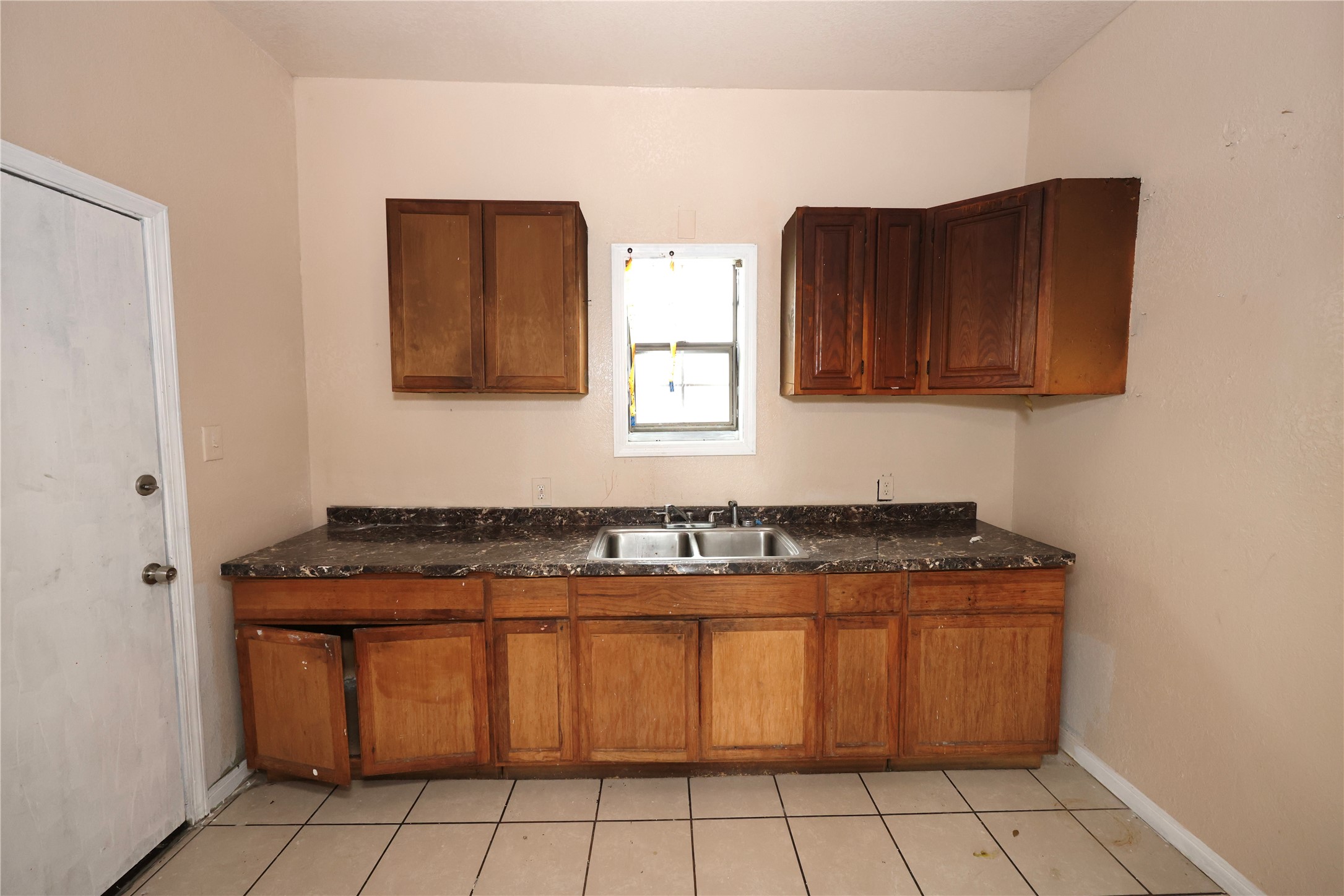 5410 Avenue M Property Photo 12