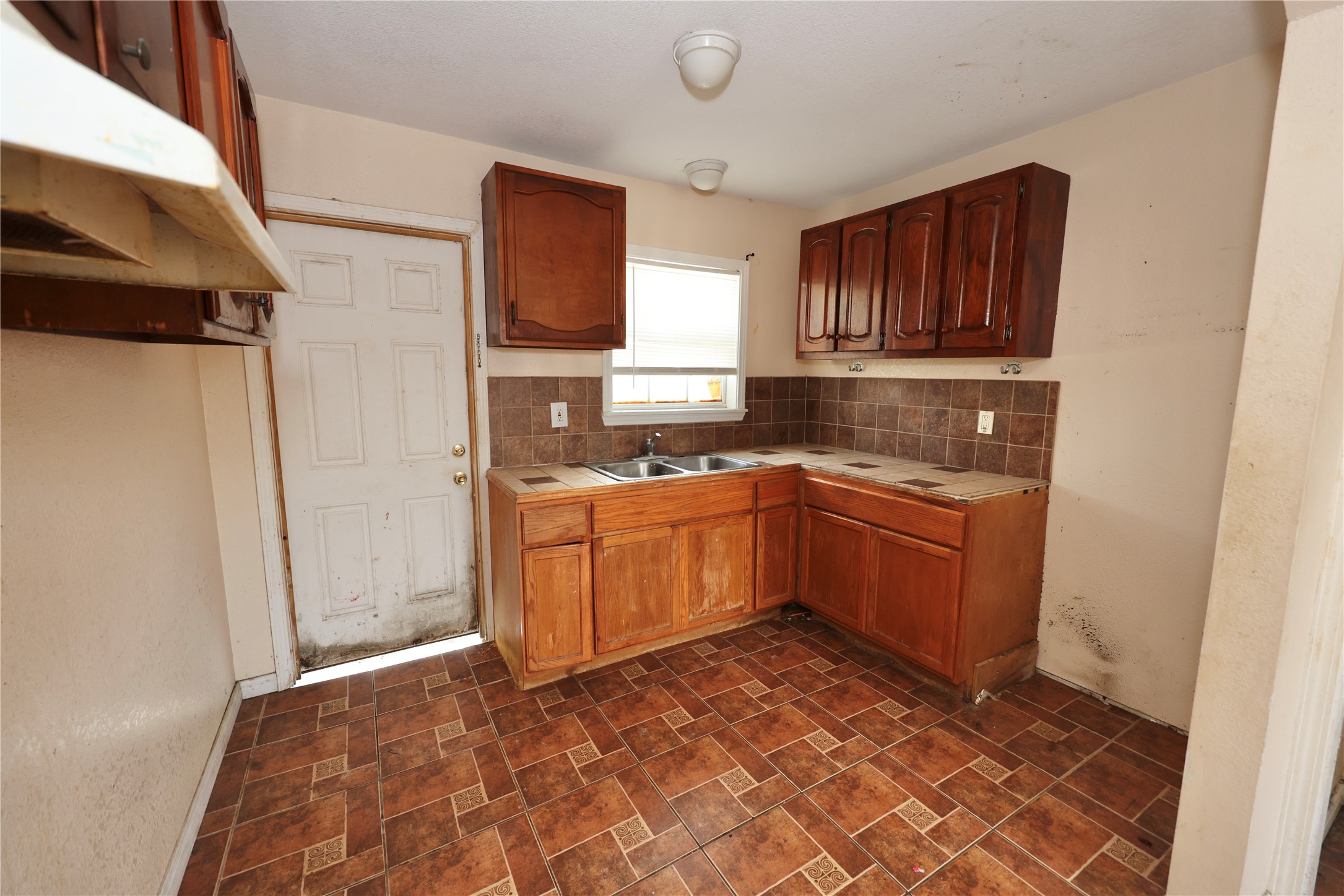 5410 Avenue M Property Photo 18