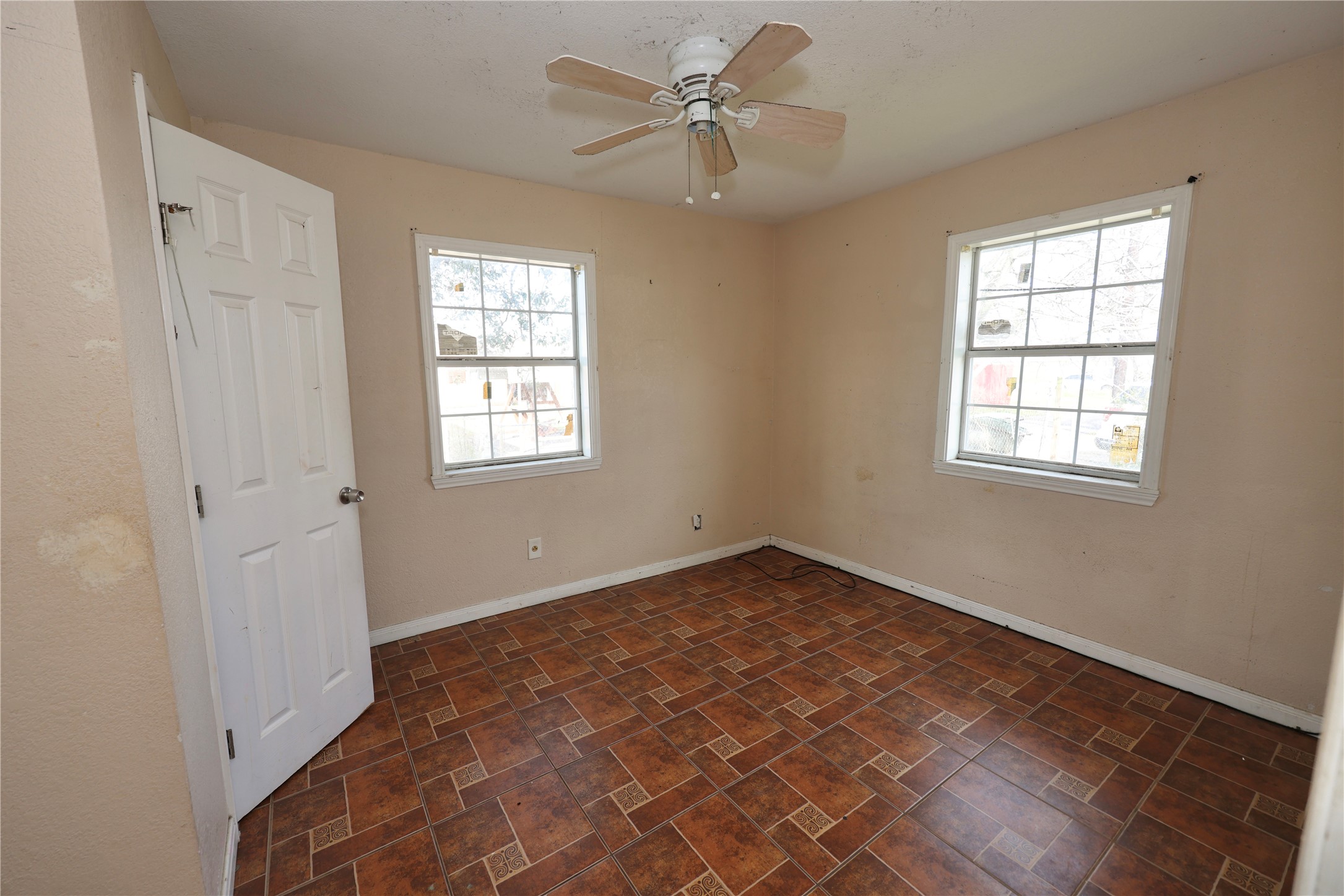 5410 Avenue M Property Photo 22
