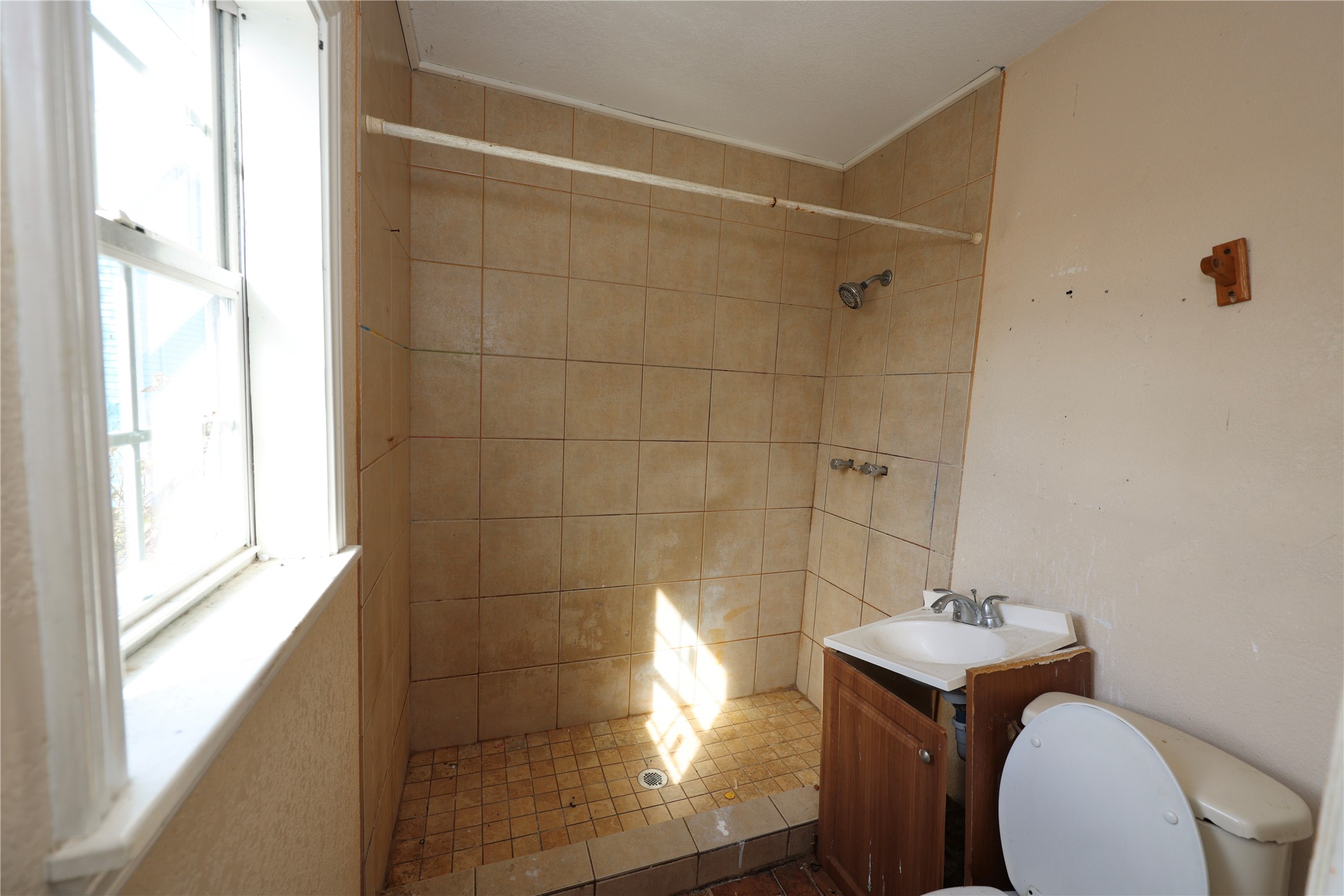 5410 Avenue M Property Photo 23
