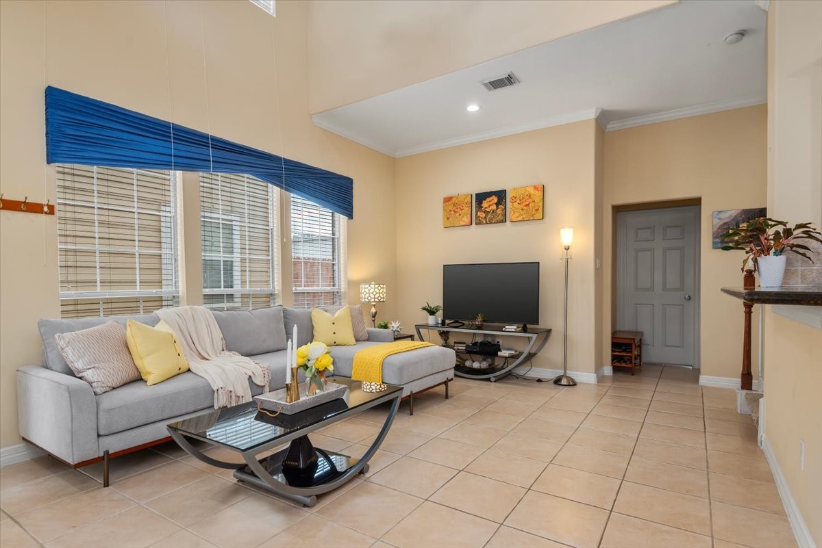 2714 Windy Thicket Lane Property Photo 8