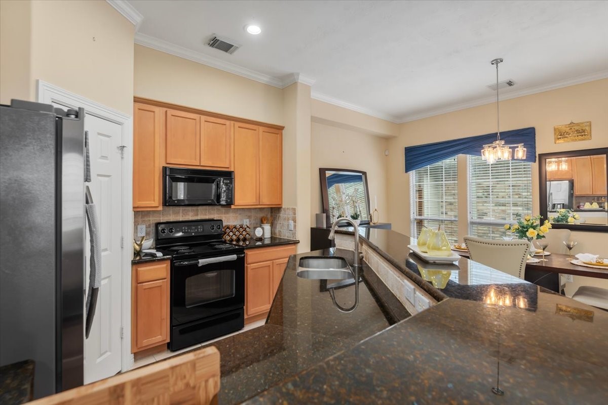 2714 Windy Thicket Lane Property Photo 14