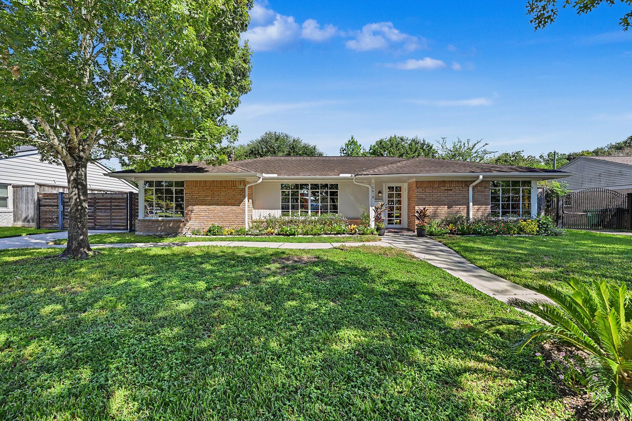 10615 Atwell Drive, Houston Tx 77096 Property Photo 1