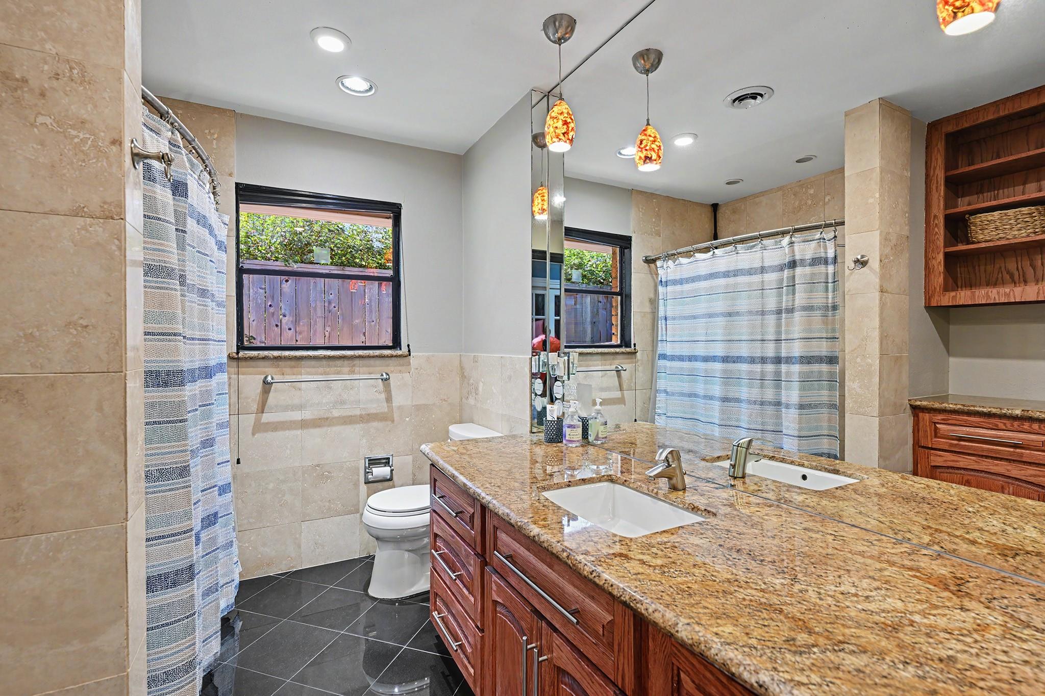 10615 Atwell Drive, Houston Tx 77096 Property Photo 17