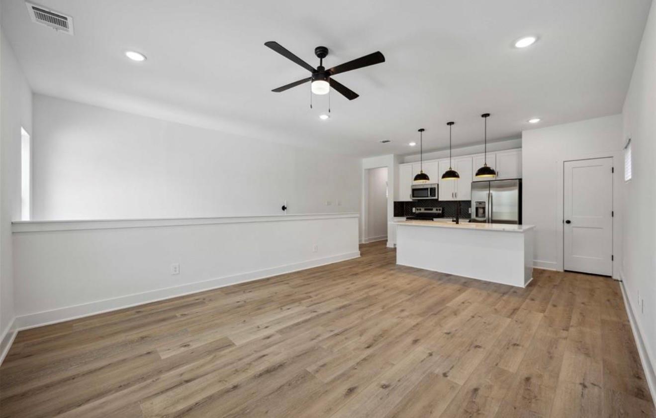8021 Cora Street B Property Photo 10