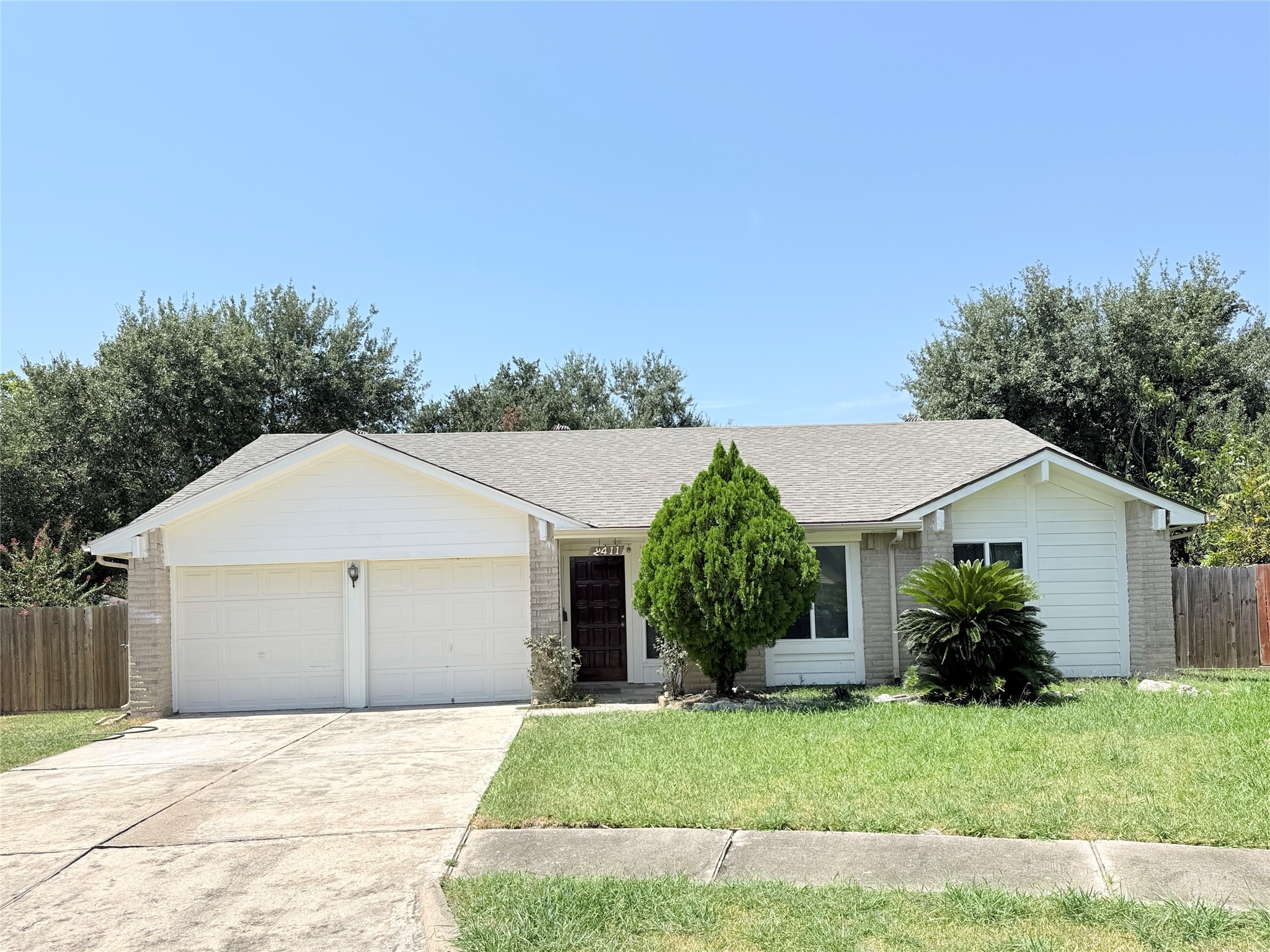 2411 Gunston Ct Property Photo 1