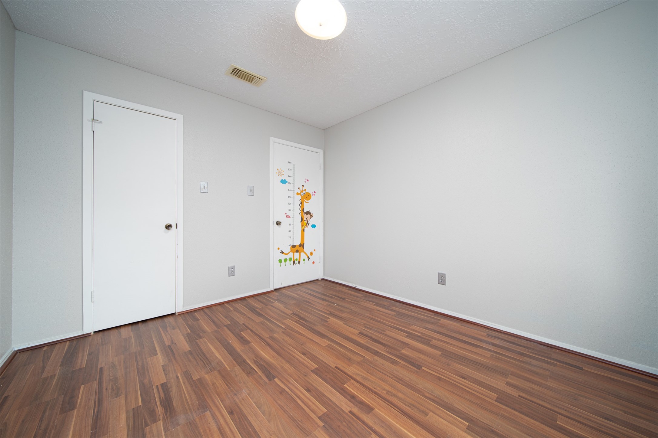 2411 Gunston Ct Property Photo 17