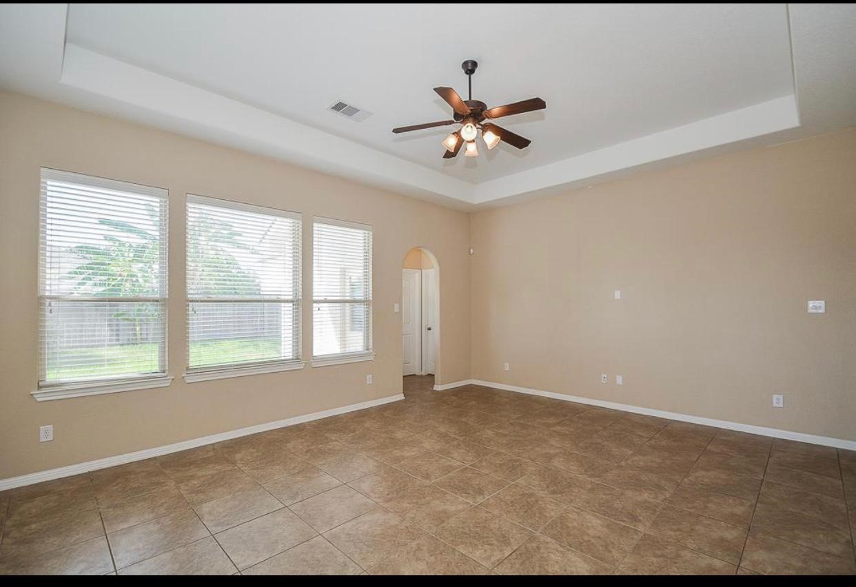 11407 Overland Trail Drive Property Photo 10