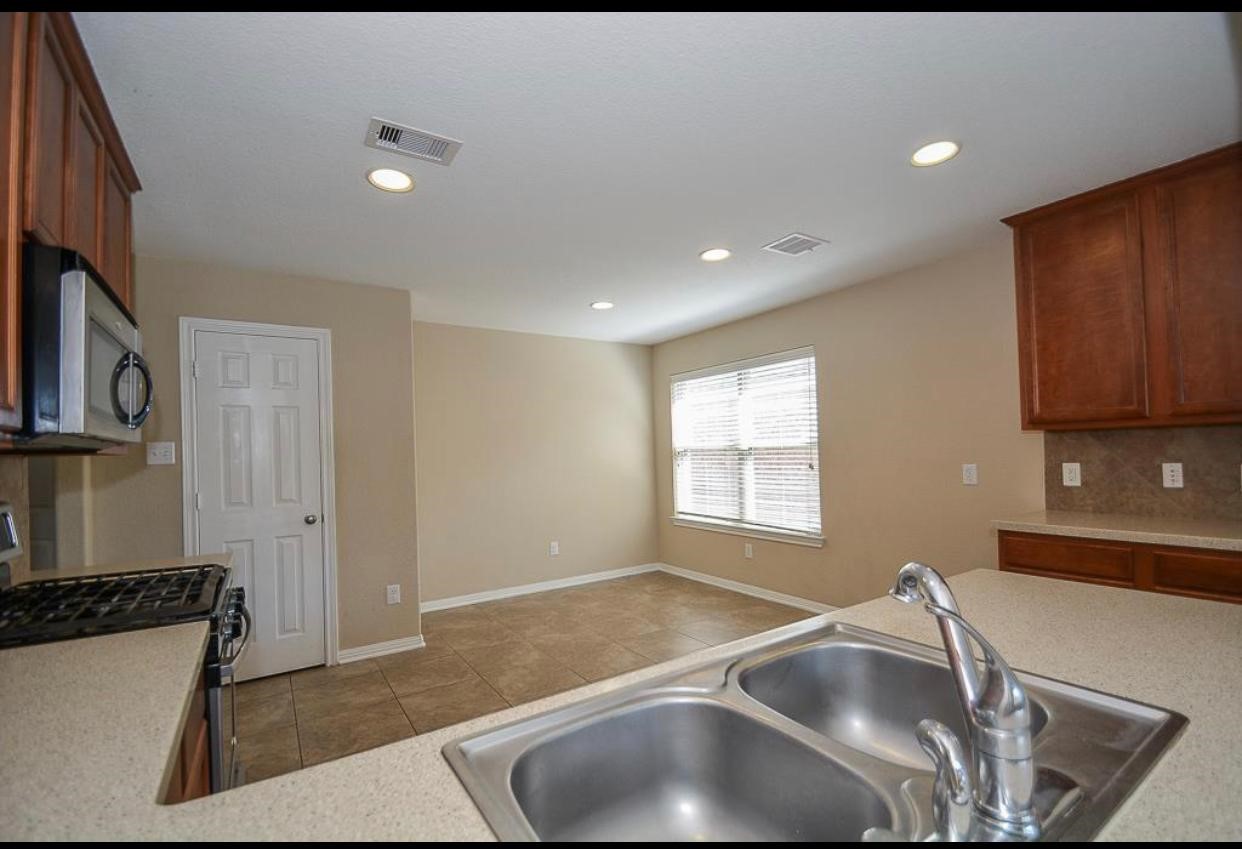 11407 Overland Trail Drive Property Photo 17