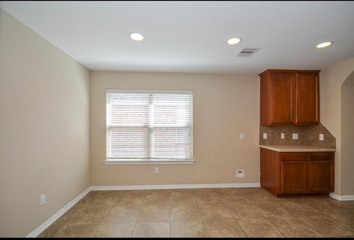 11407 Overland Trail Drive Property Photo 18