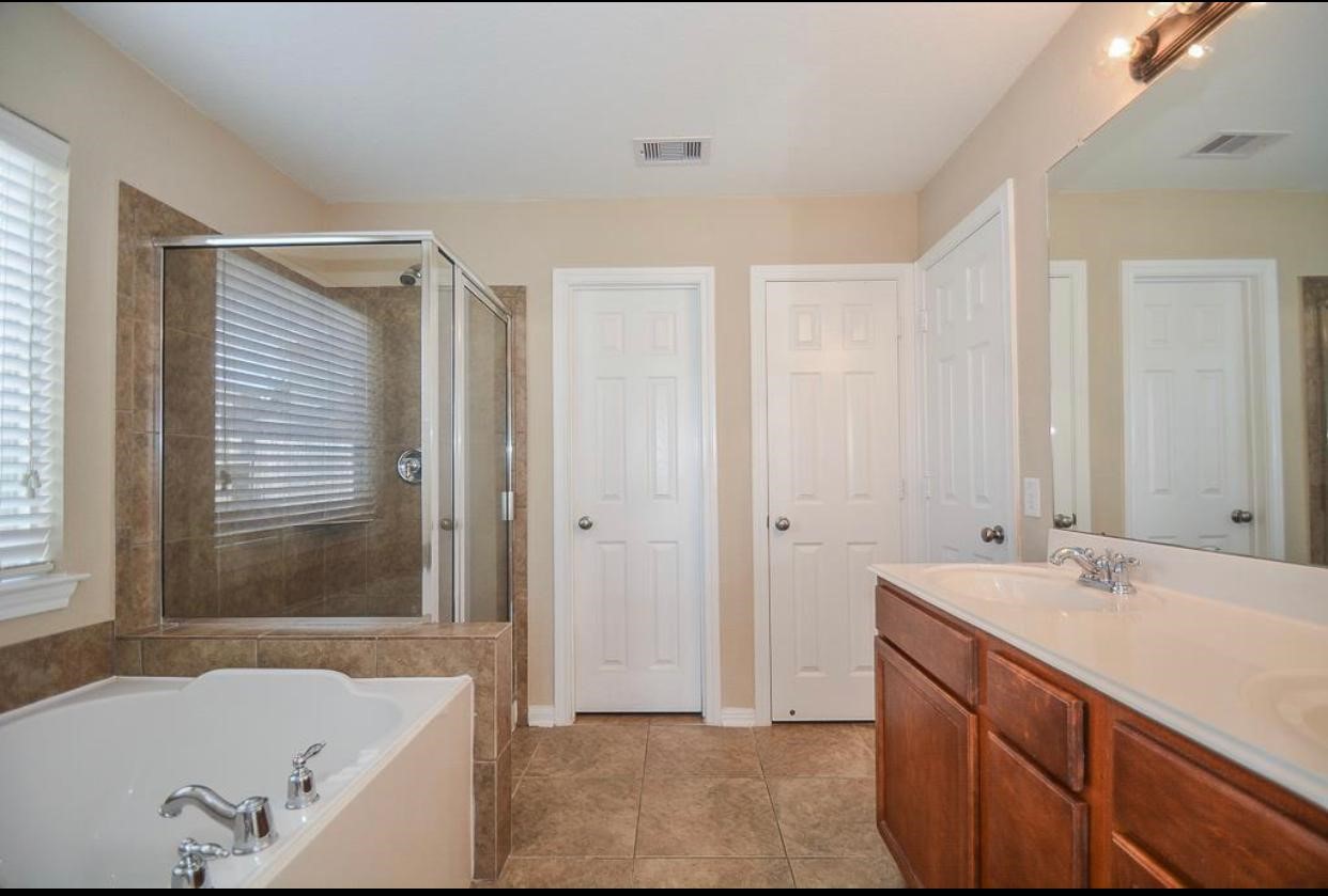 11407 Overland Trail Drive Property Photo 21