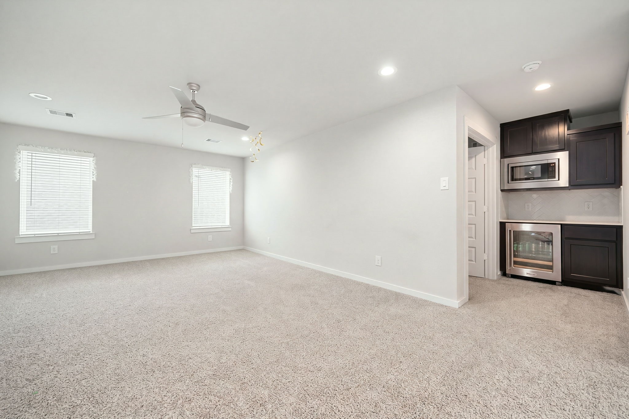 28435 Eli Eagle Street Property Photo 22