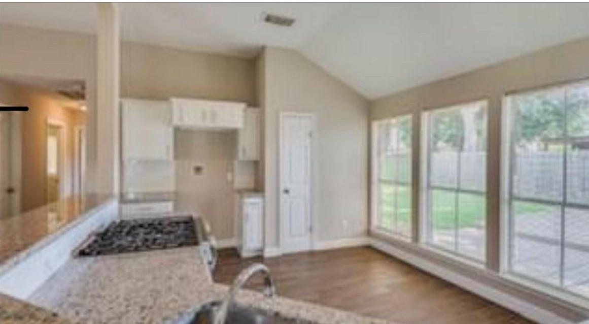 15827 Roxton Ridge Drive Property Photo 4