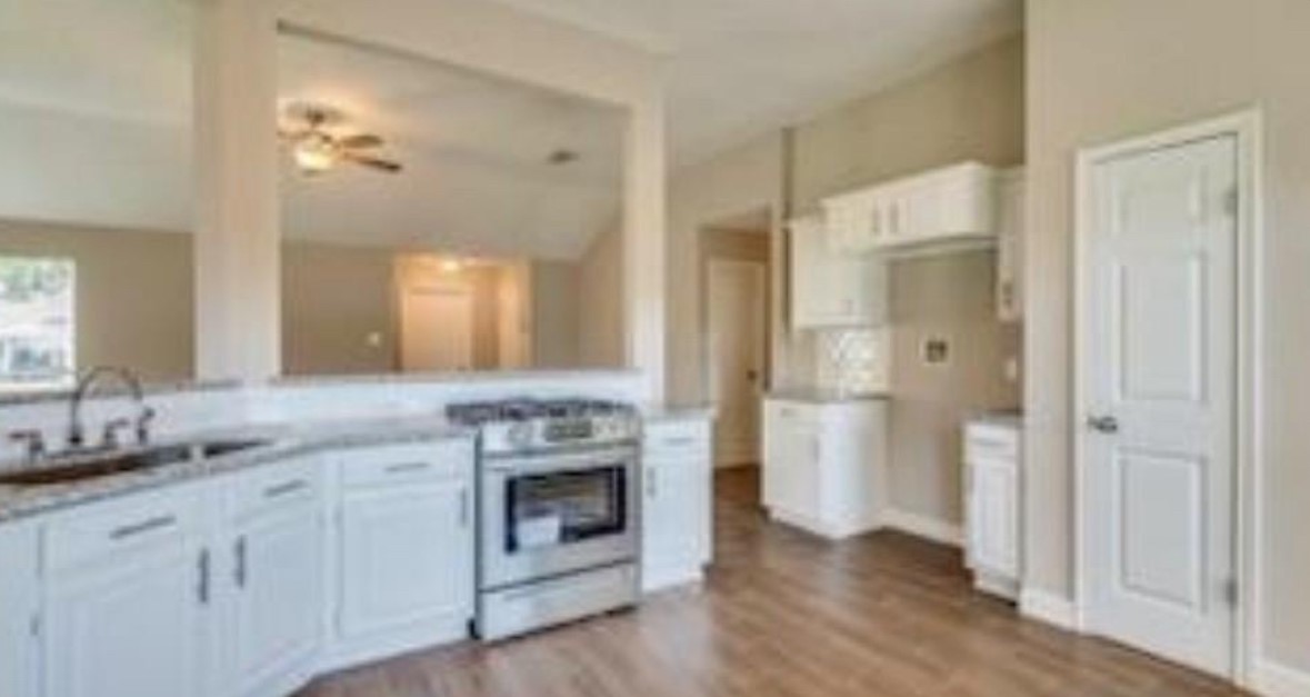 15827 Roxton Ridge Drive Property Photo 8