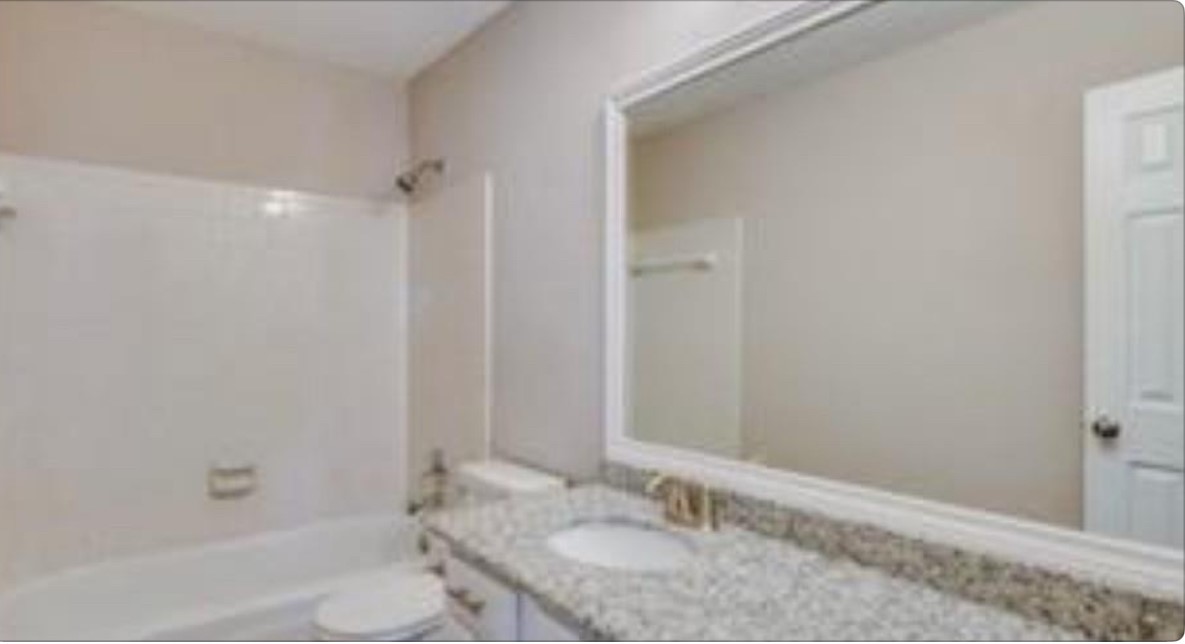15827 Roxton Ridge Drive Property Photo 9