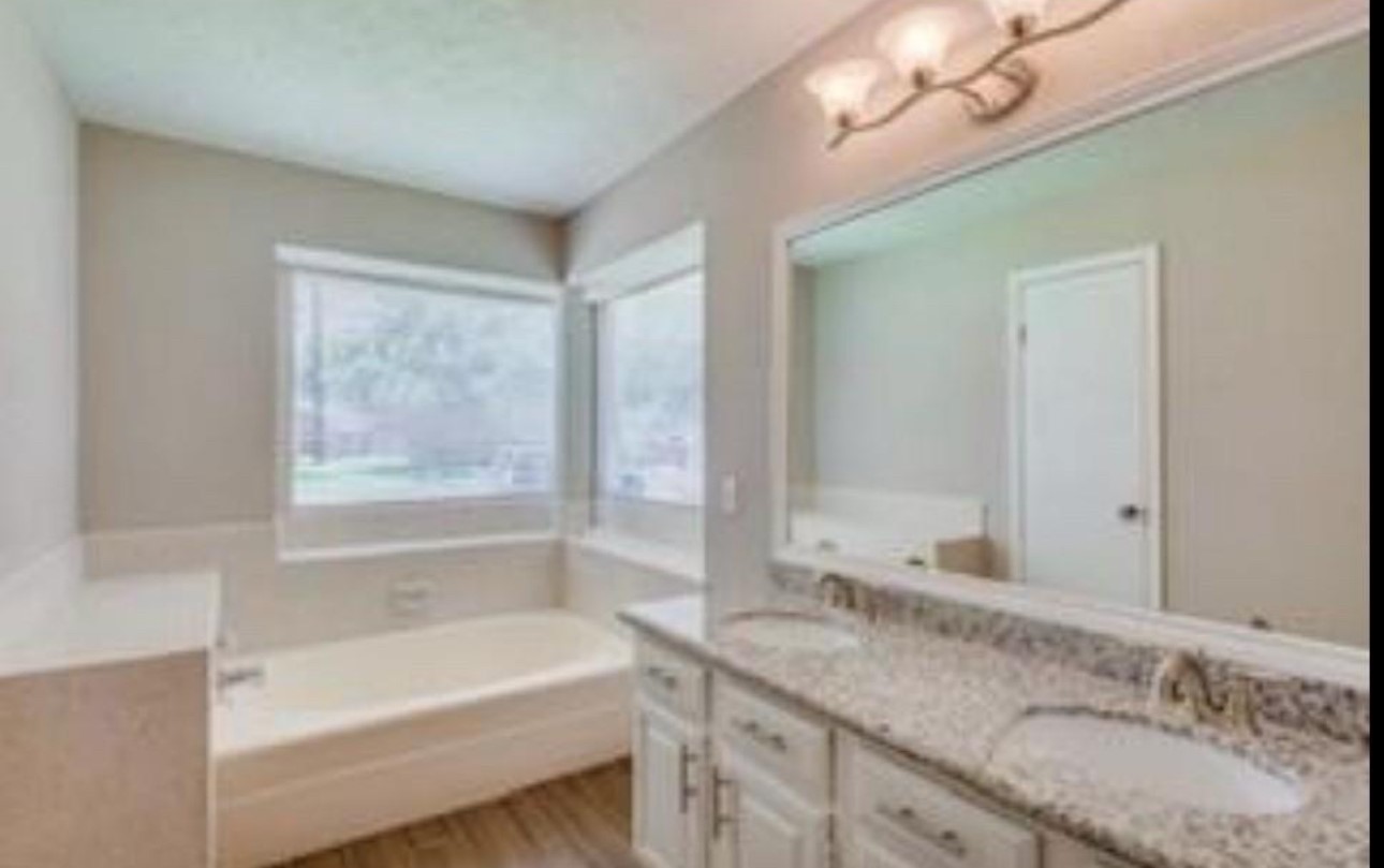15827 Roxton Ridge Drive Property Photo 12