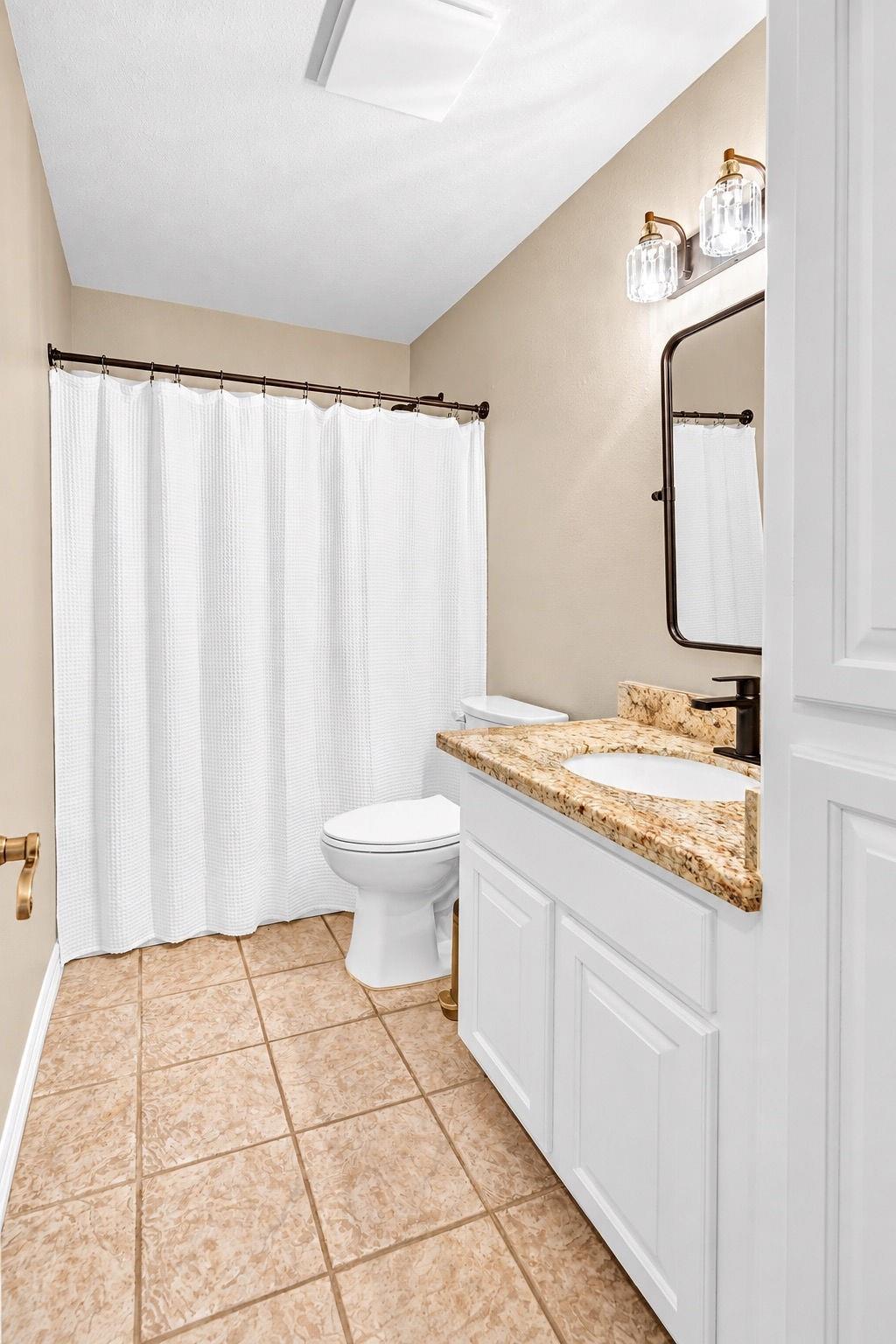 531 Jimmy Phillips Boulevard, Angleton Tx 77515 Property Photo 14