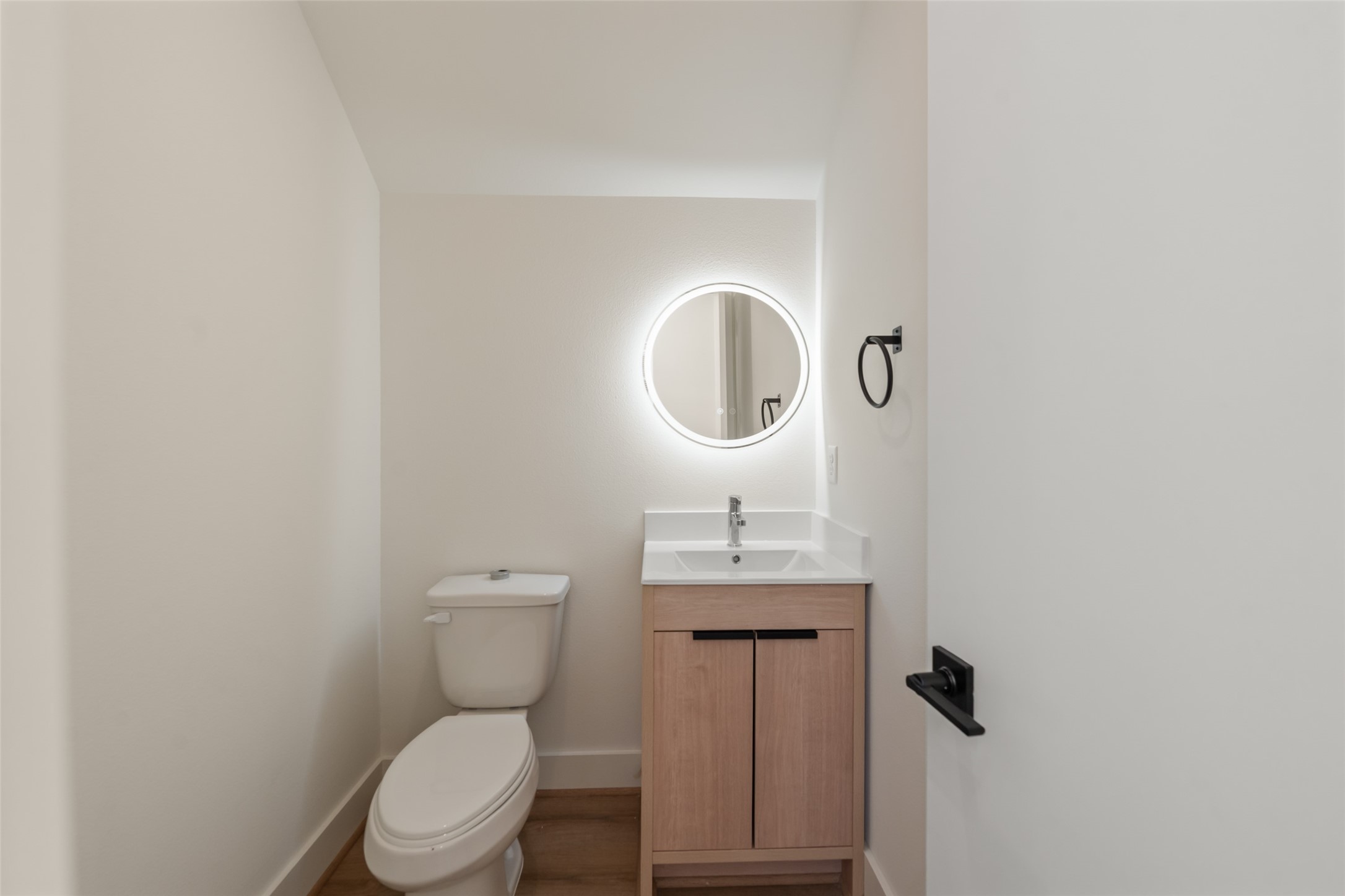307 Quitman Street B Property Photo 17