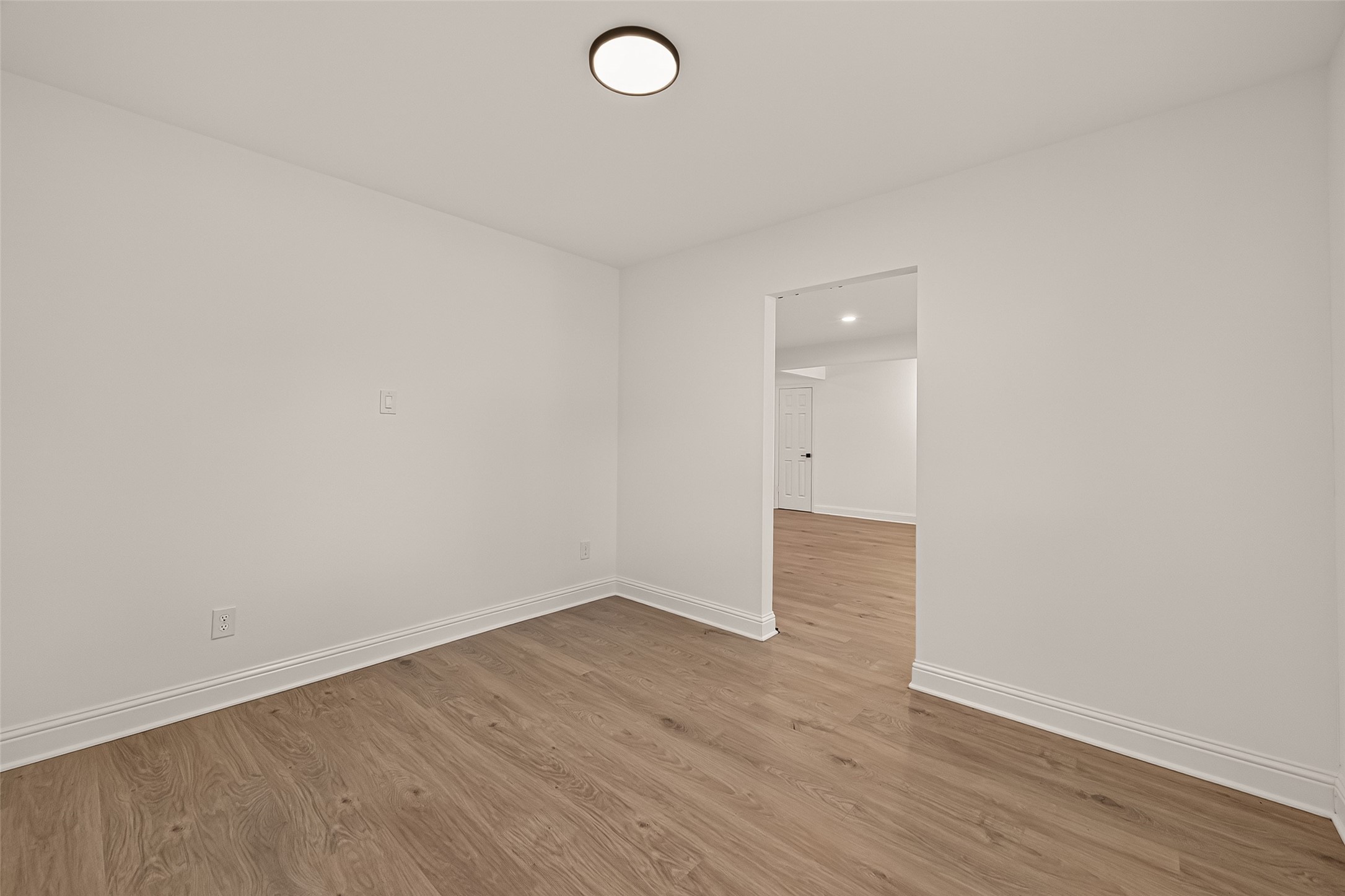 5946 Valkeith Drive Property Photo 11