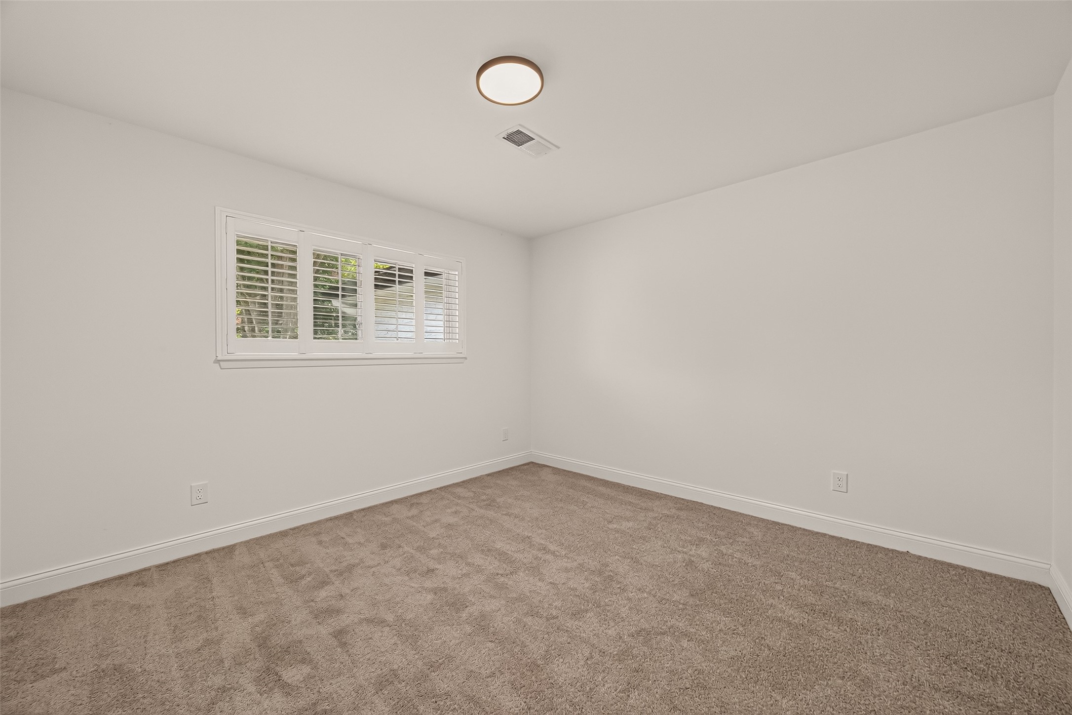5946 Valkeith Drive Property Photo 26