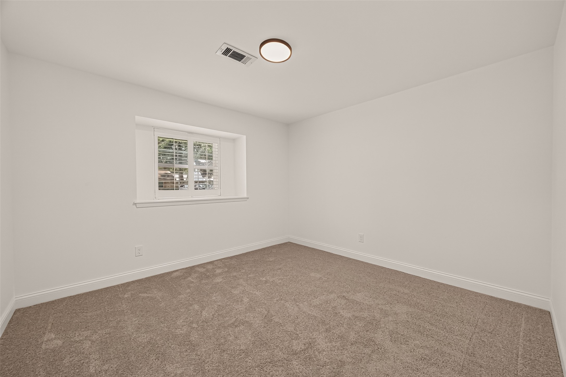 5946 Valkeith Drive Property Photo 30