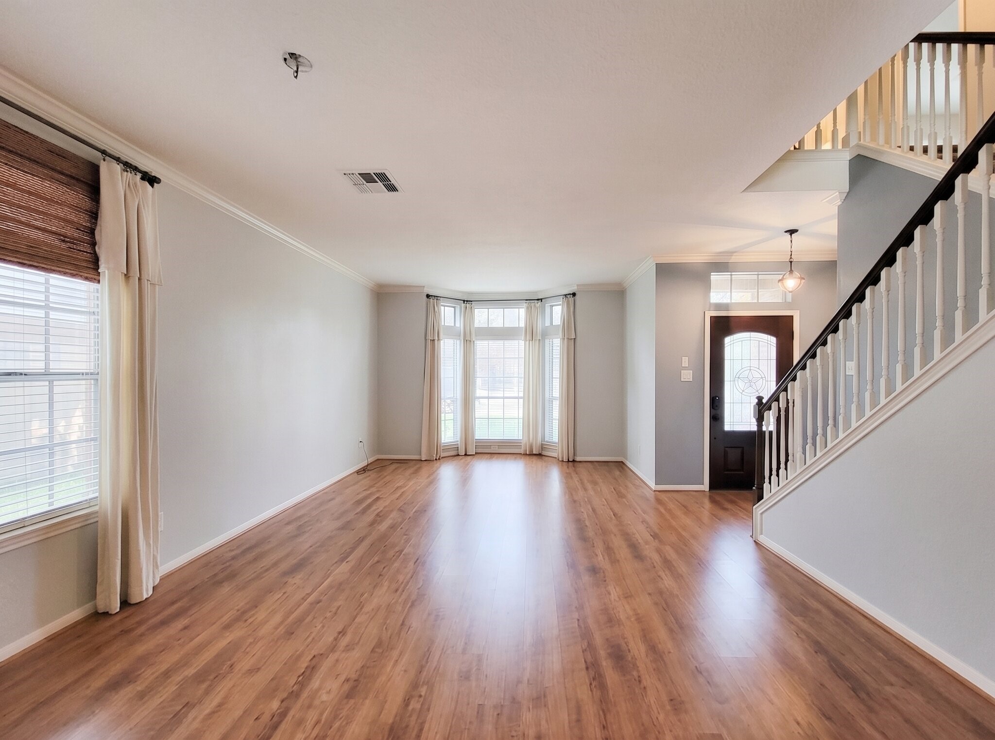 20303 Vaulted Chestnut Lane Property Photo 5