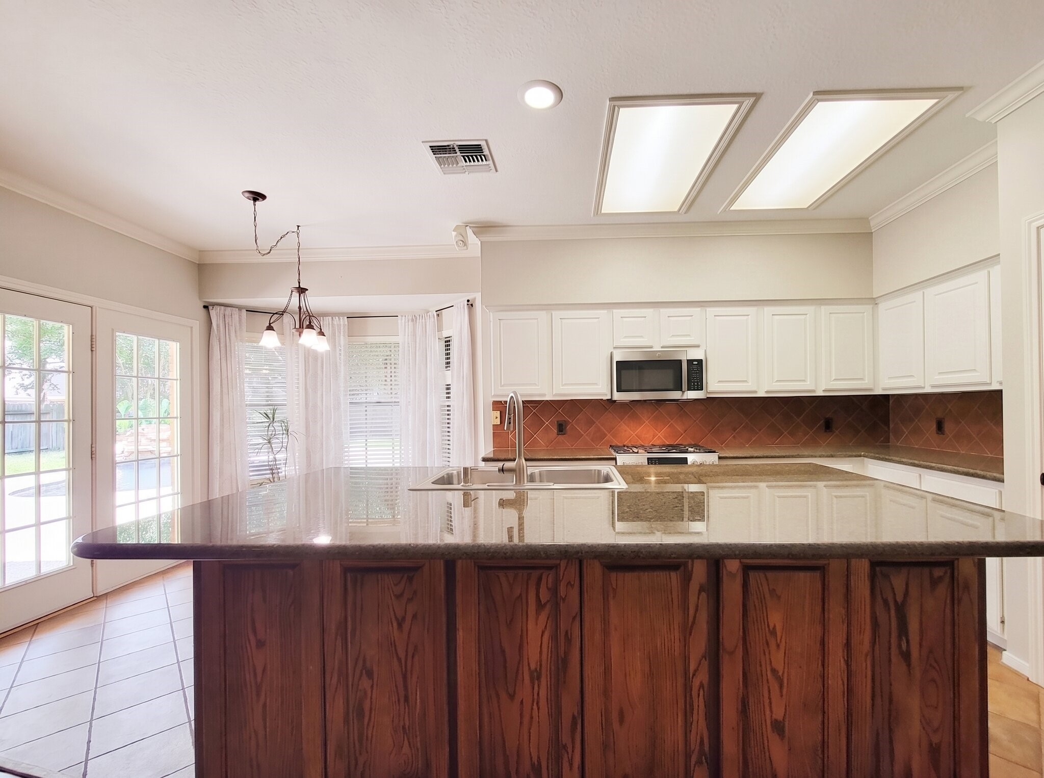 20303 Vaulted Chestnut Lane Property Photo 13