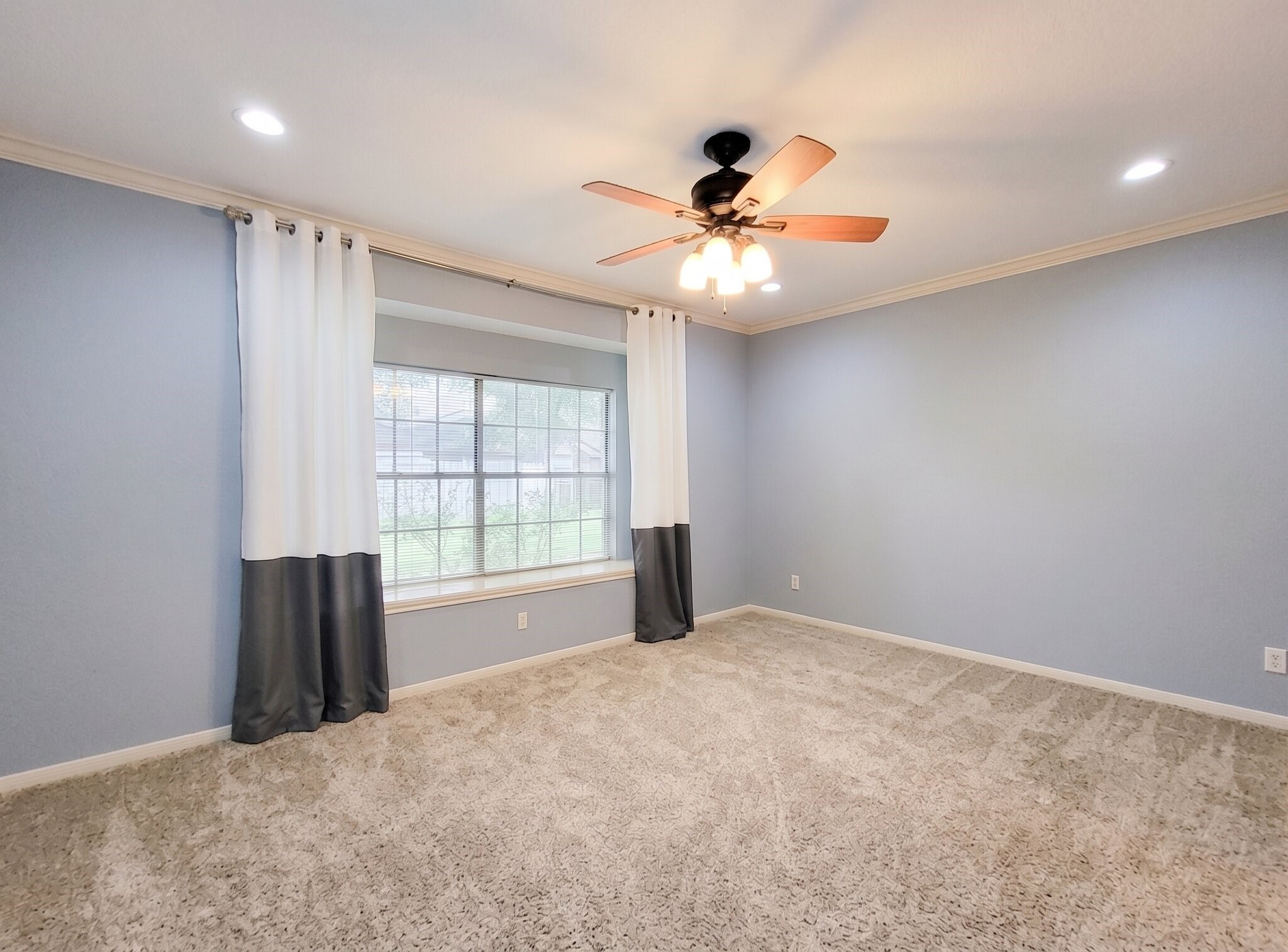 20303 Vaulted Chestnut Lane Property Photo 22