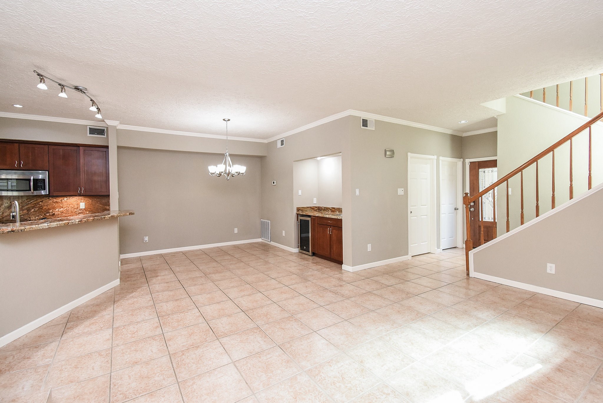 9400 Doliver Drive 56 Property Photo 6