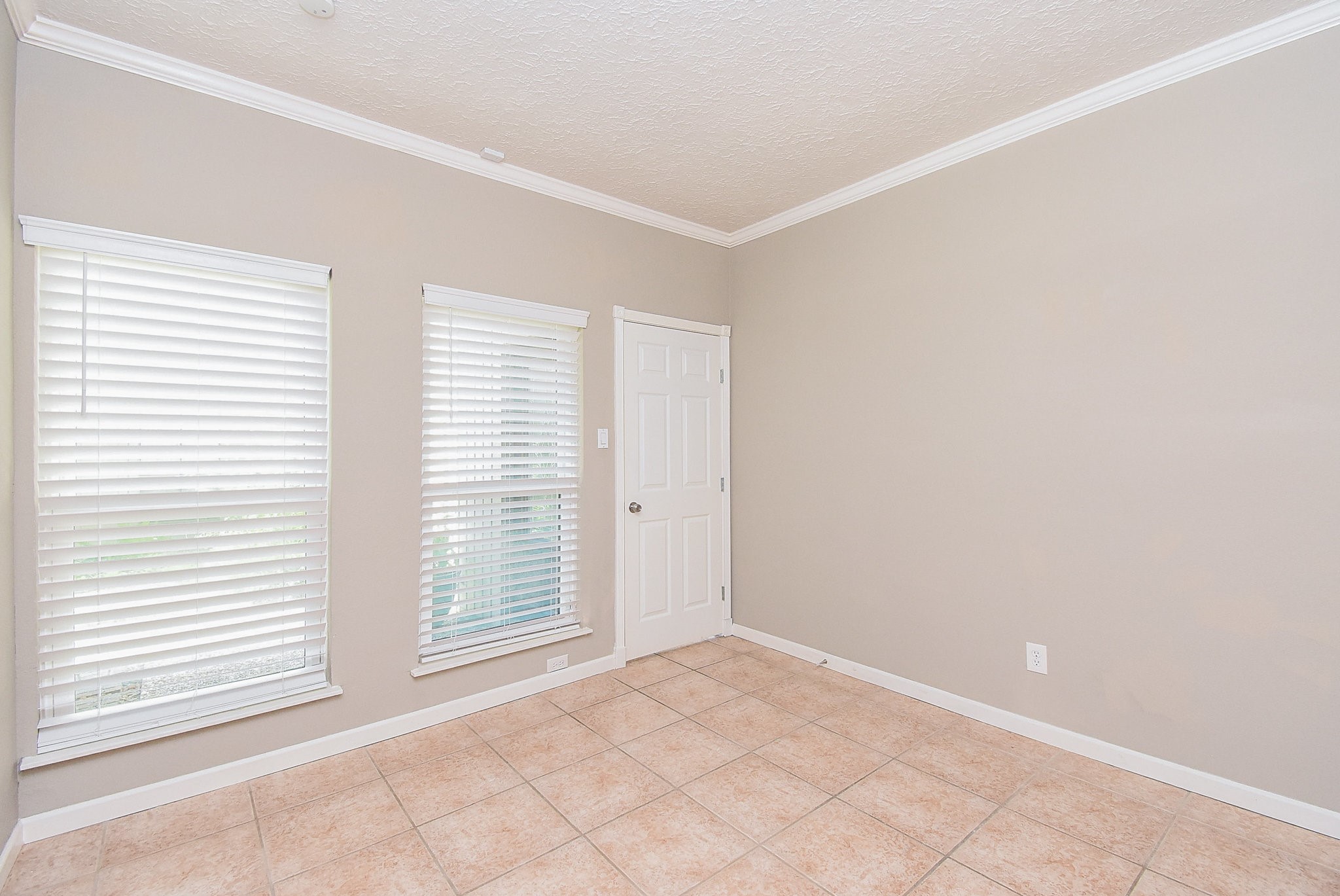 9400 Doliver Drive 56 Property Photo 33