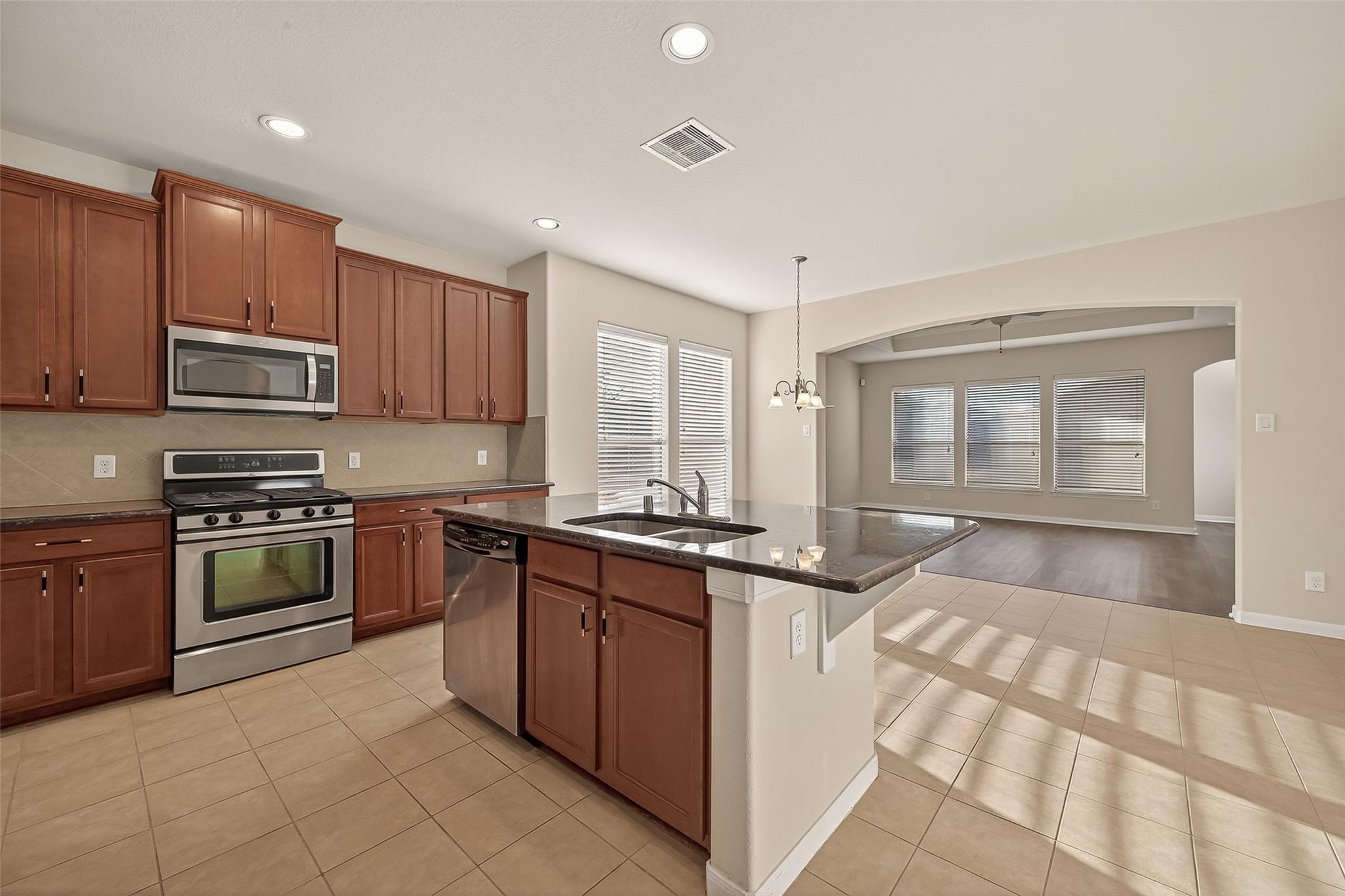 25354 Holton Ridge Drive Property Photo 12