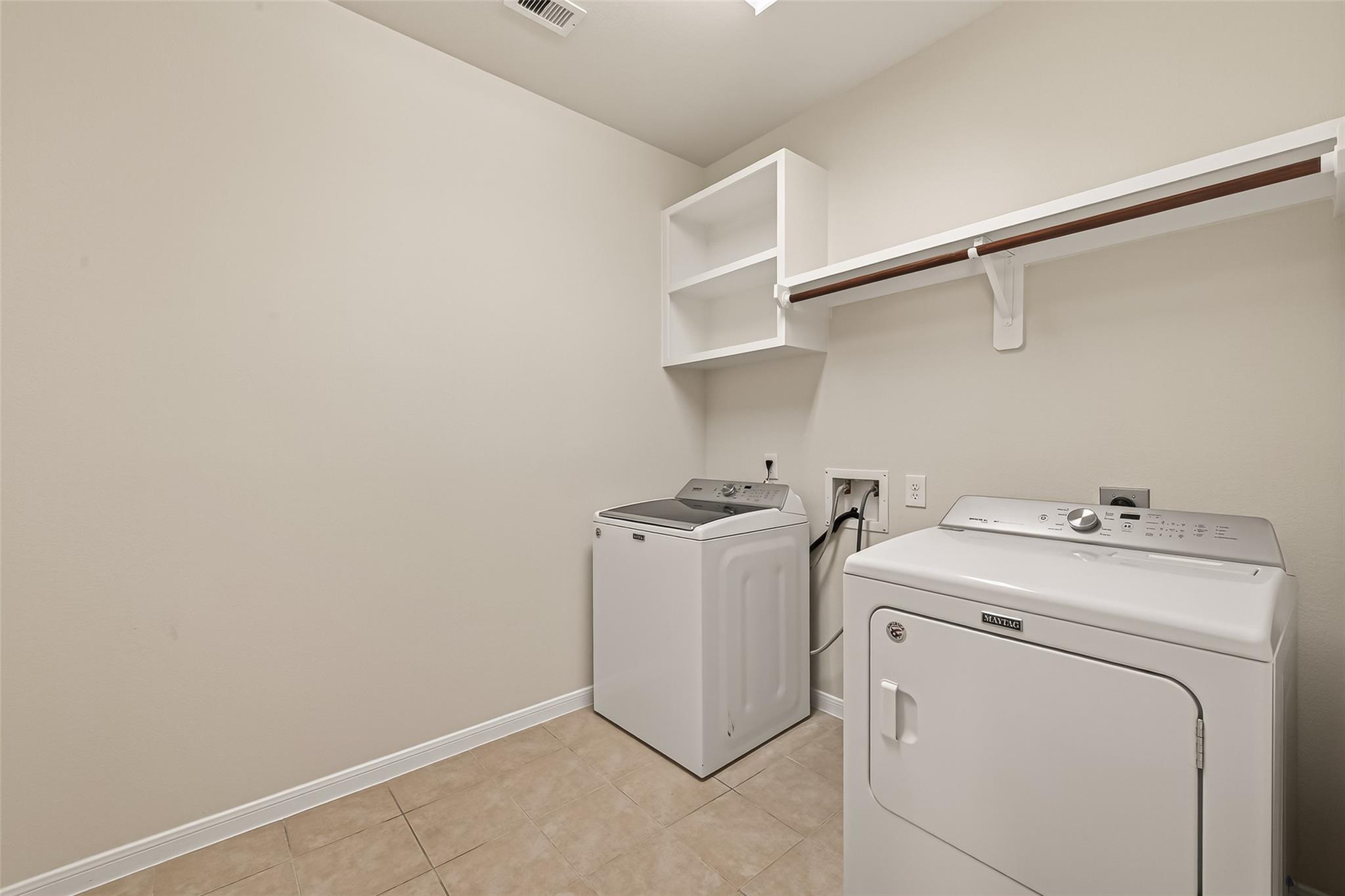 25354 Holton Ridge Drive Property Photo 19