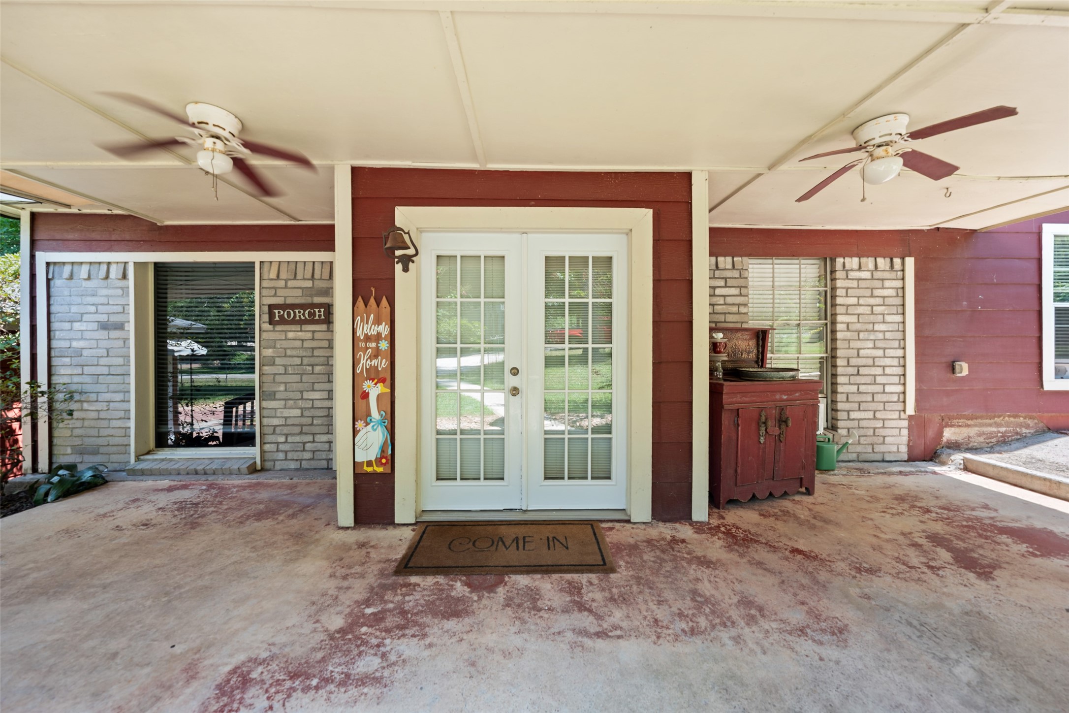 37019 Little Thorn Lane Property Photo 6