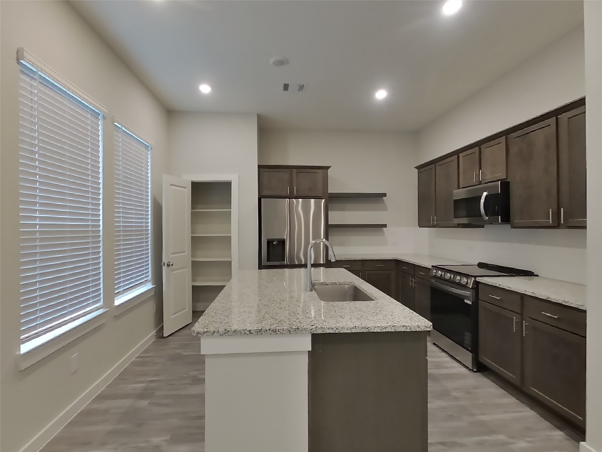22725 Terrazzo Drive Property Photo 4