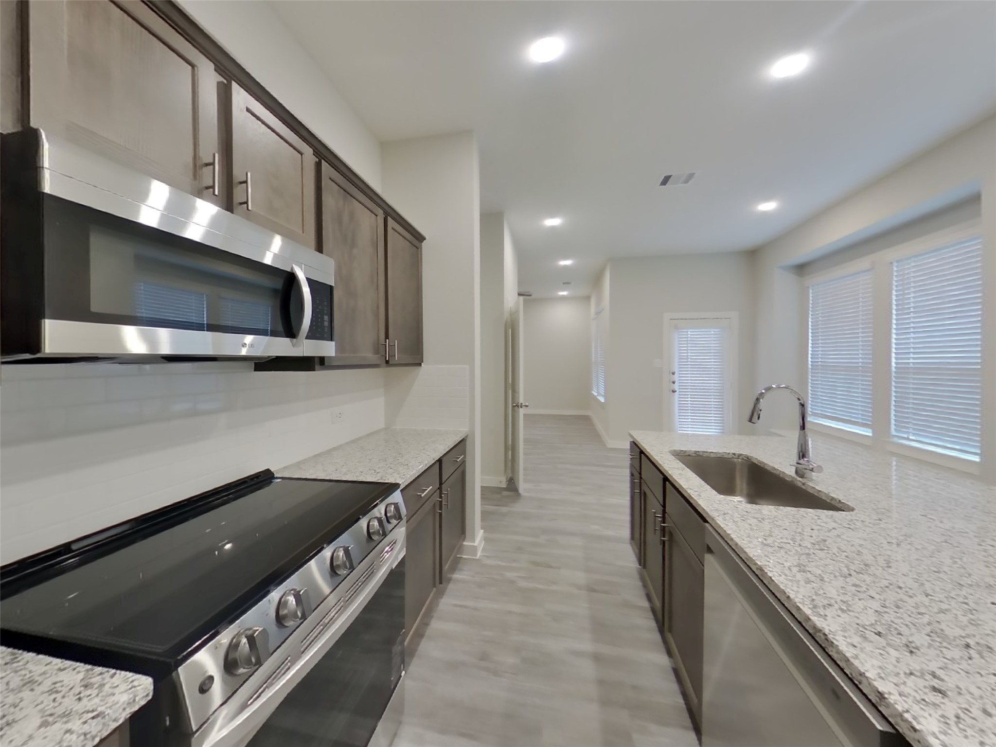 22725 Terrazzo Drive Property Photo 5