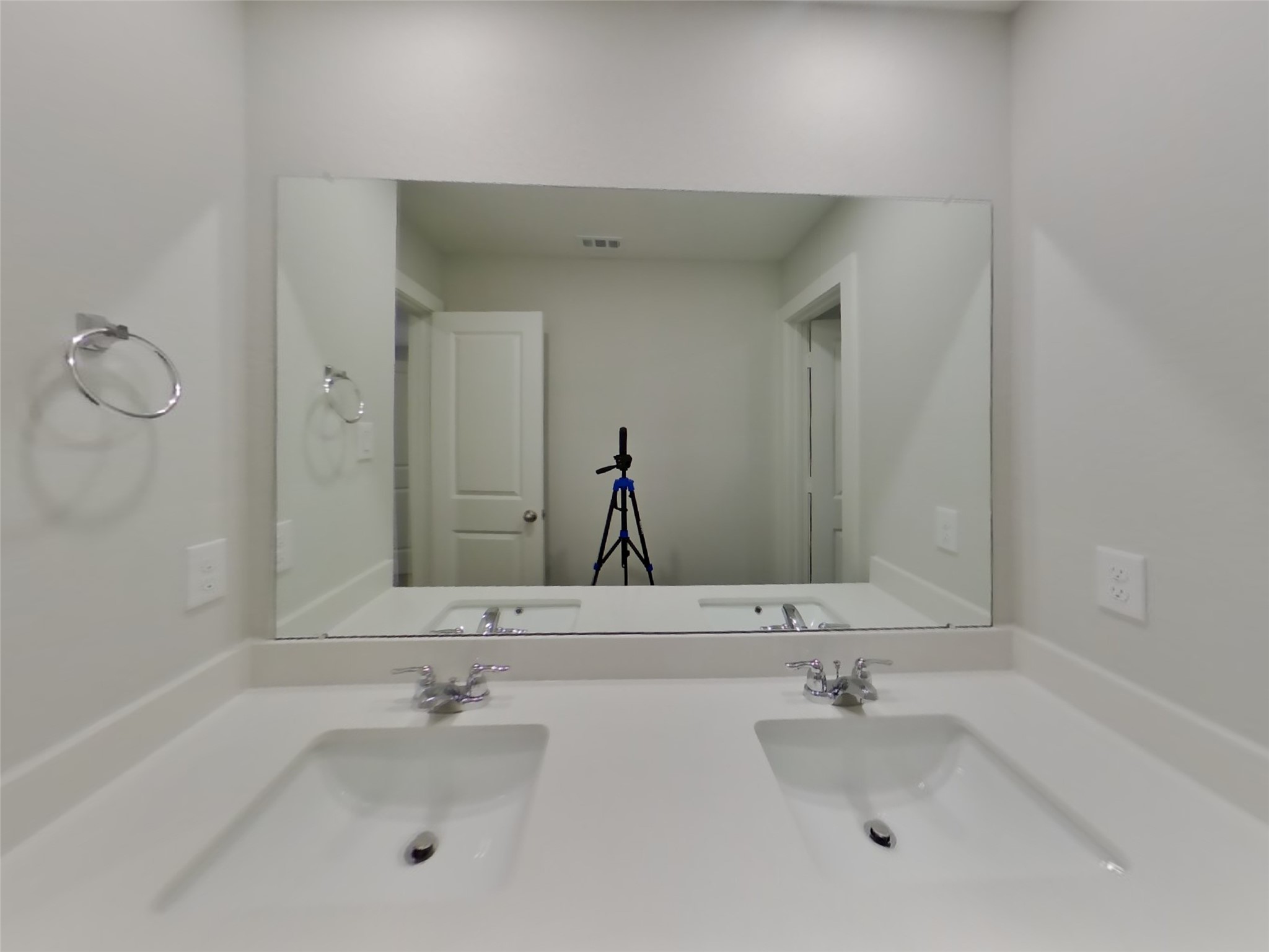 22725 Terrazzo Drive Property Photo 14