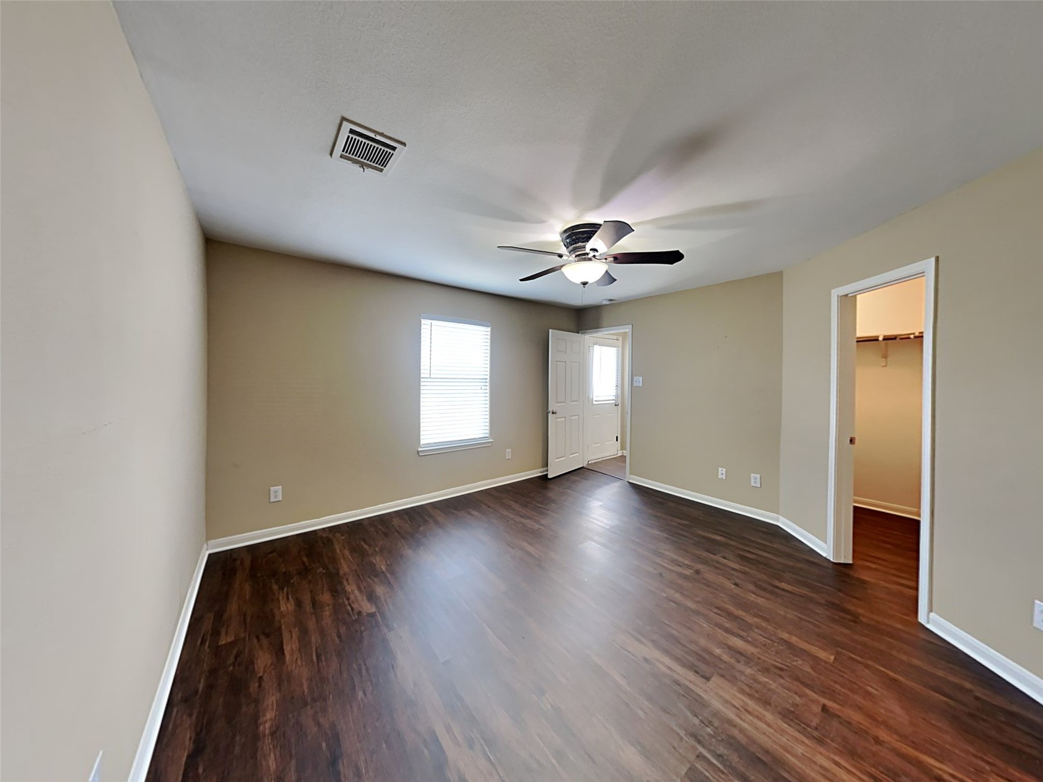 4407 Nueces River Loop Property Photo 8