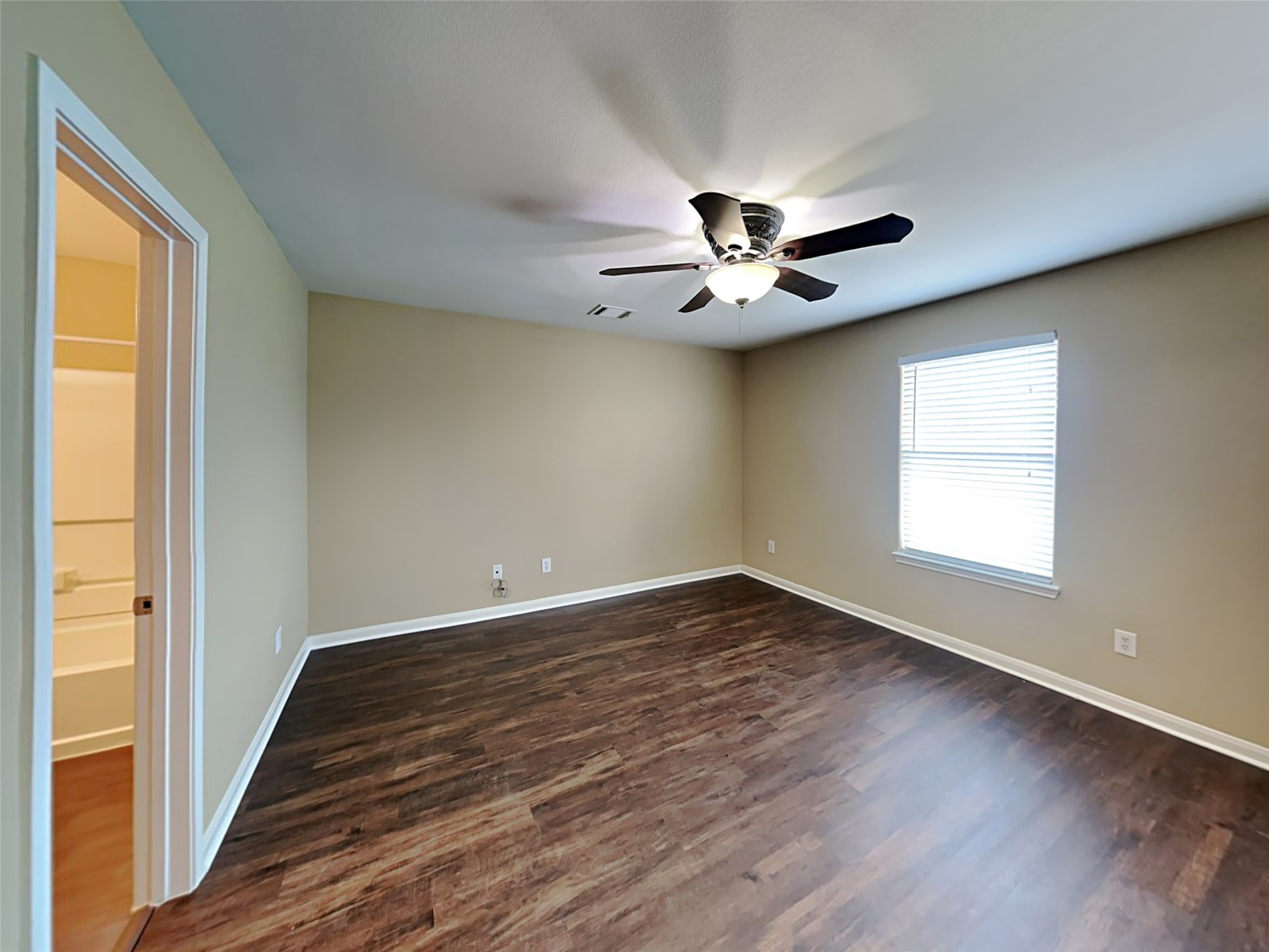 4407 Nueces River Loop Property Photo 9