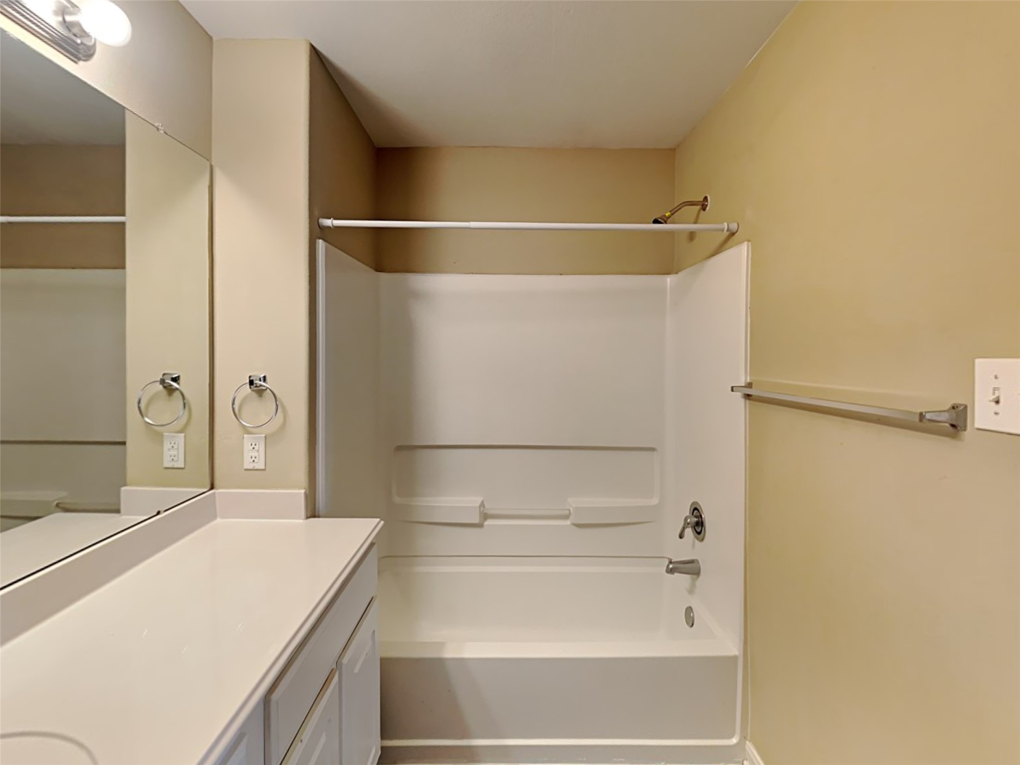 4407 Nueces River Loop Property Photo 11