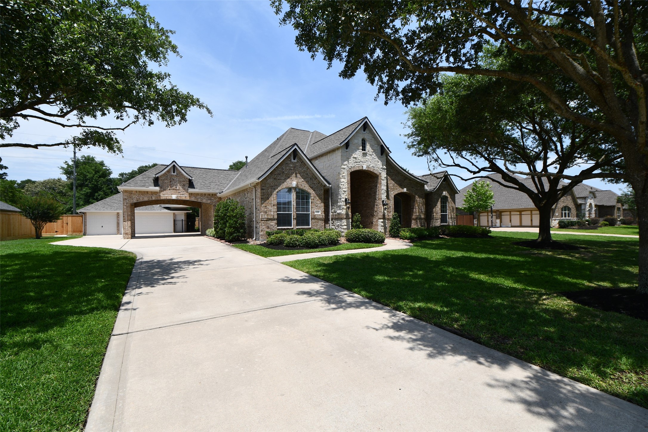 21006 Refuge Creek Drive Property Photo 4