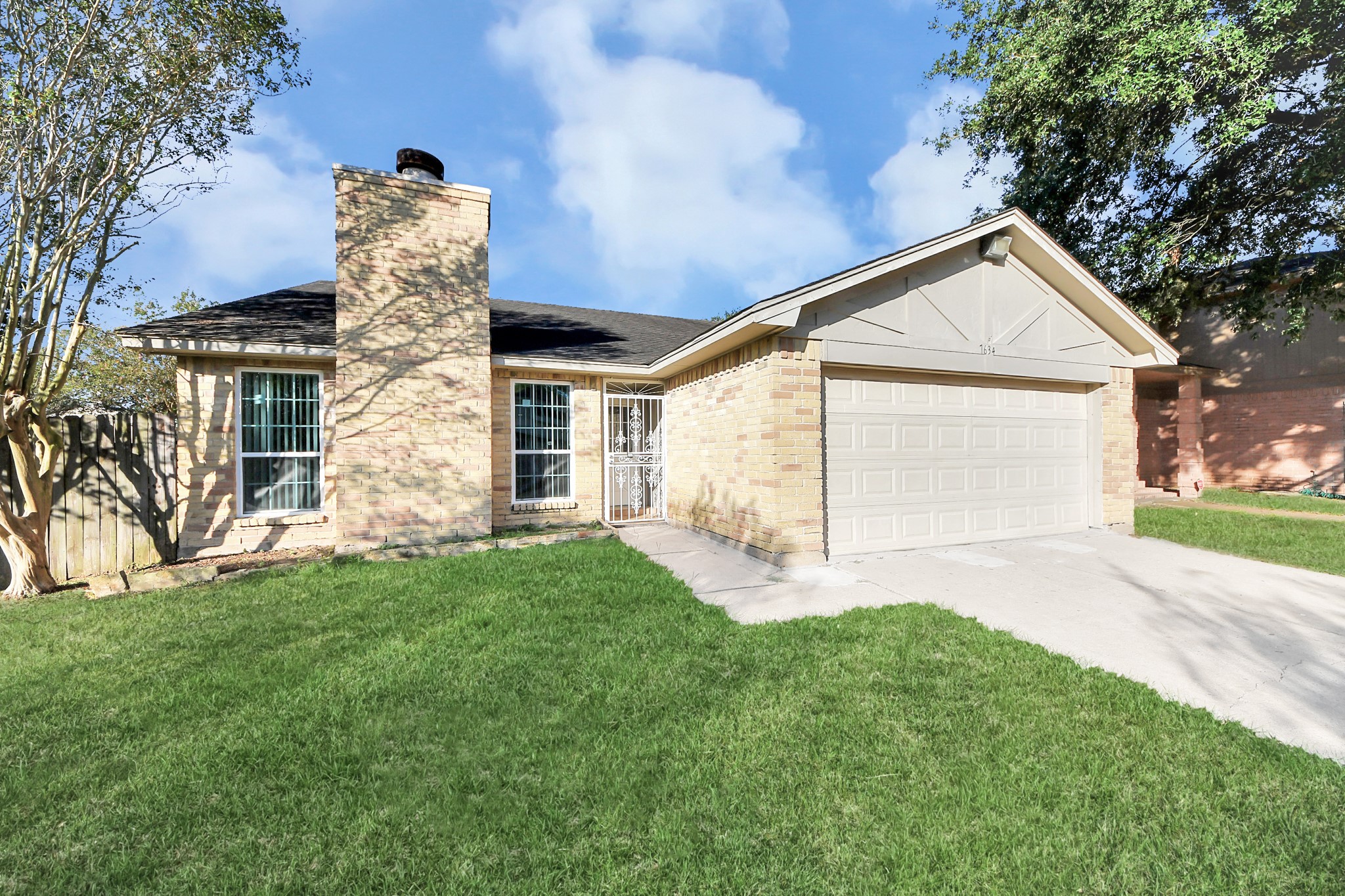 7634 Alegria Drive Property Photo 3