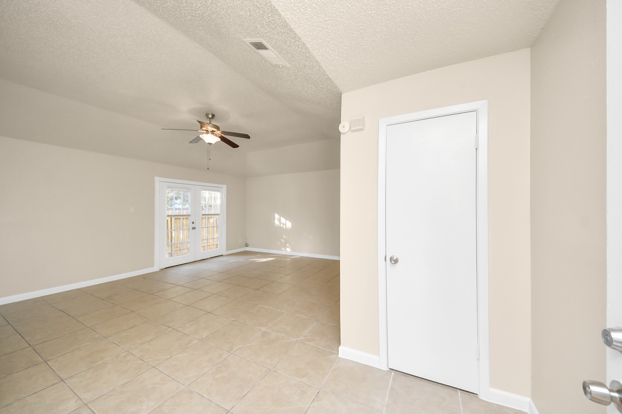 7634 Alegria Drive Property Photo 8