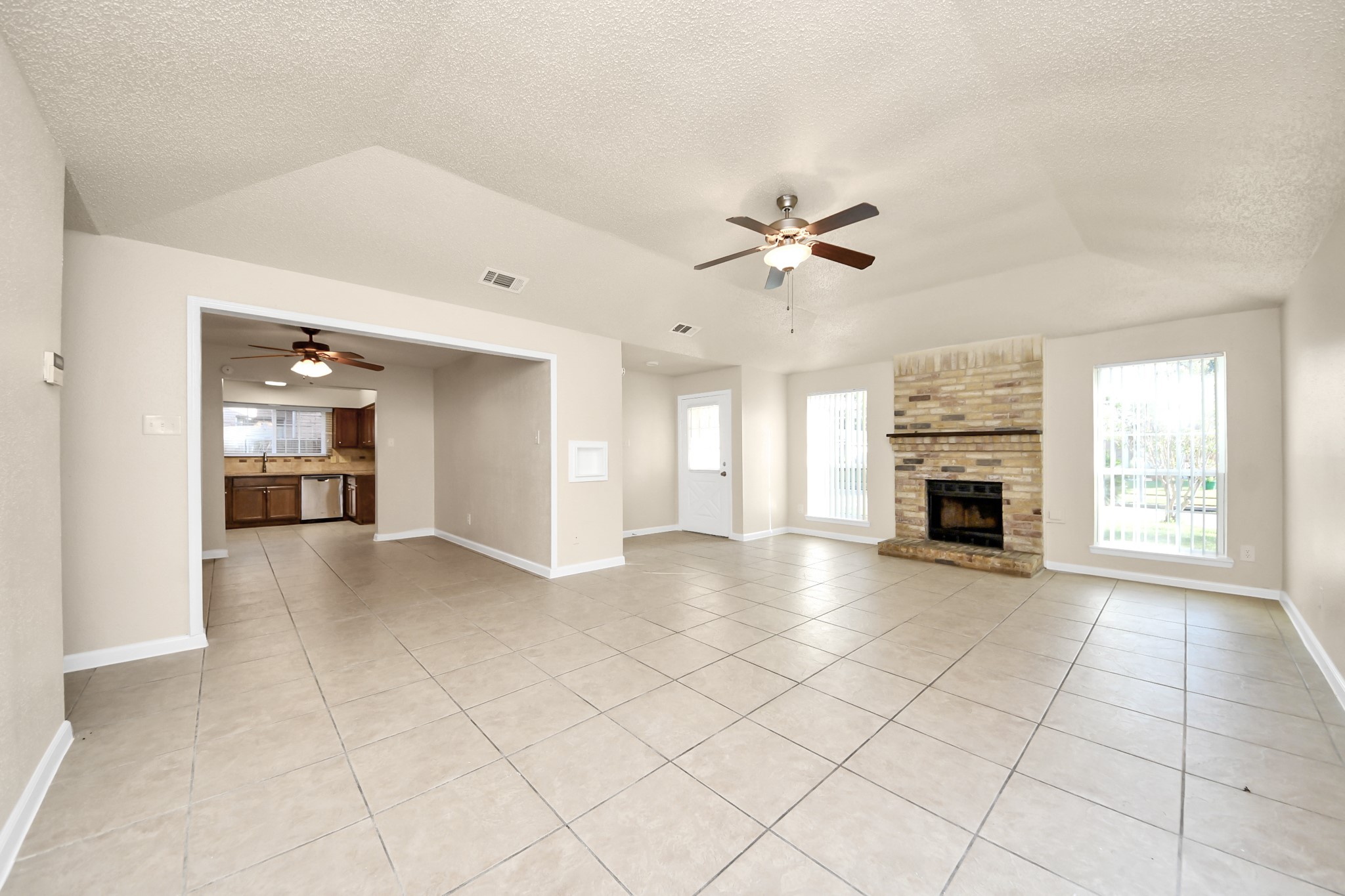 7634 Alegria Drive Property Photo 10