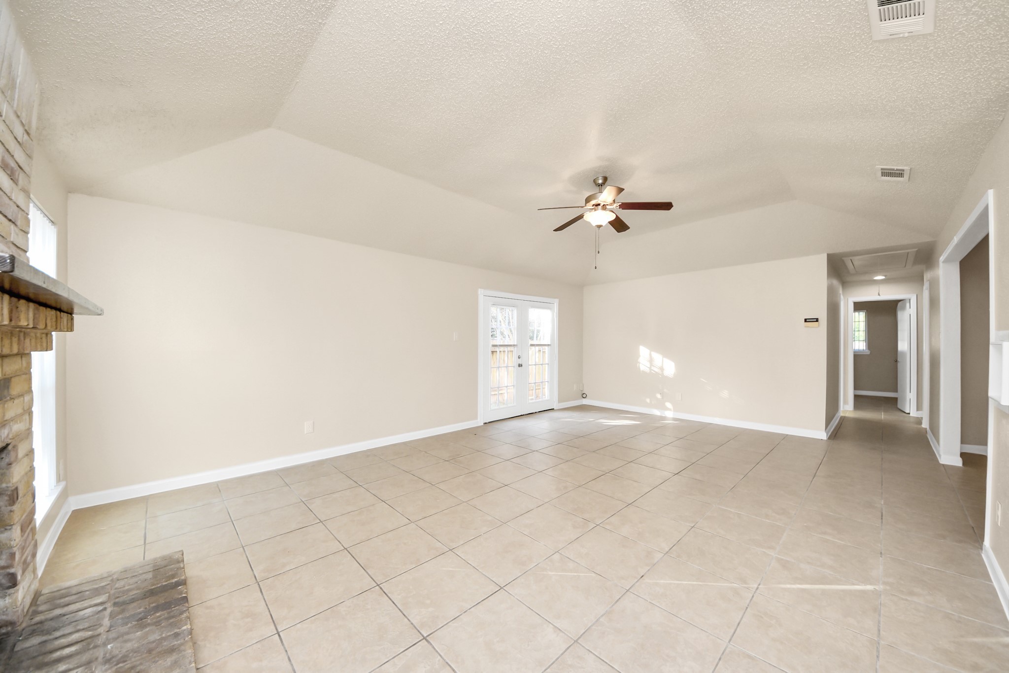 7634 Alegria Drive Property Photo 12