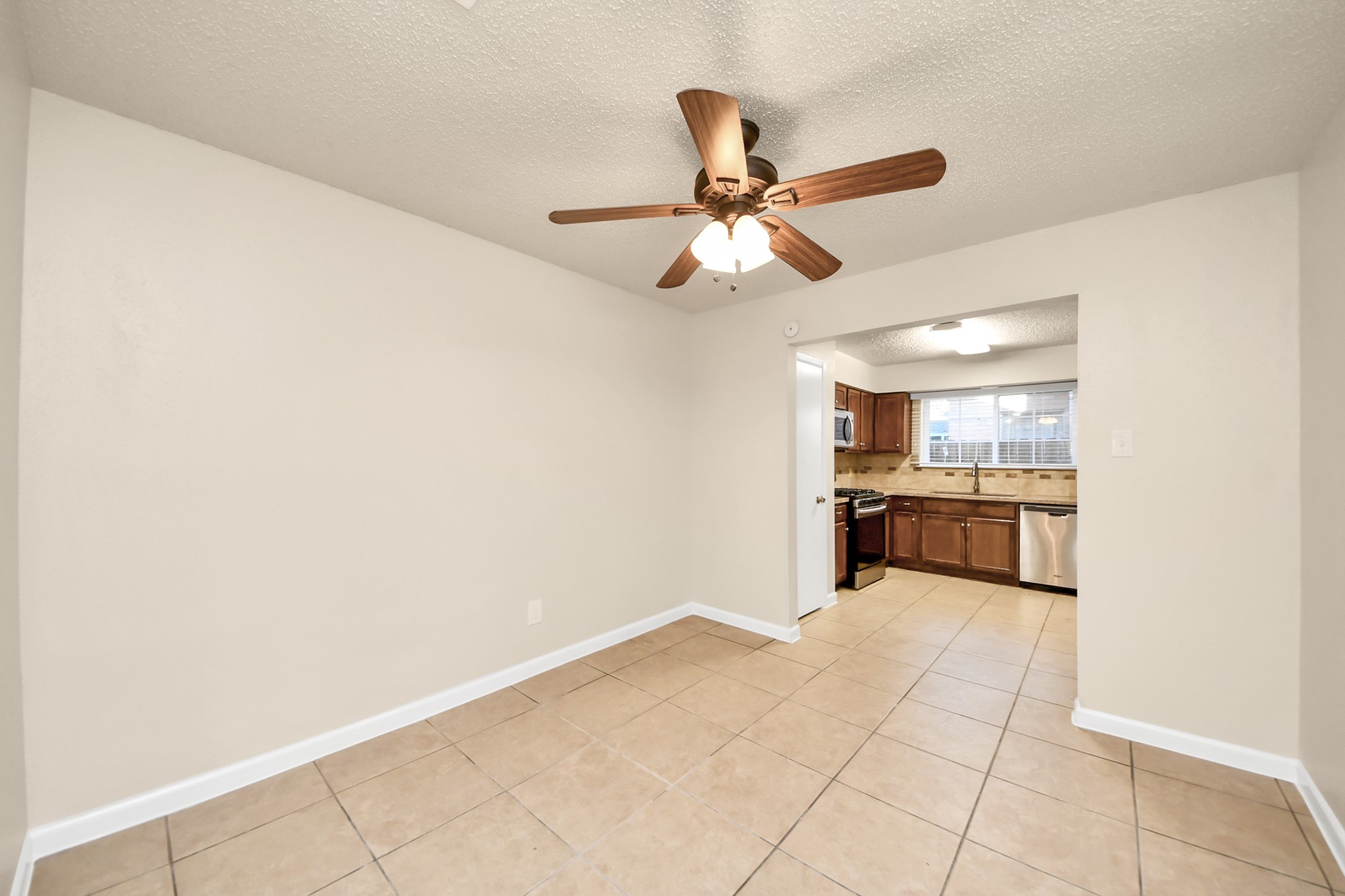 7634 Alegria Drive Property Photo 13