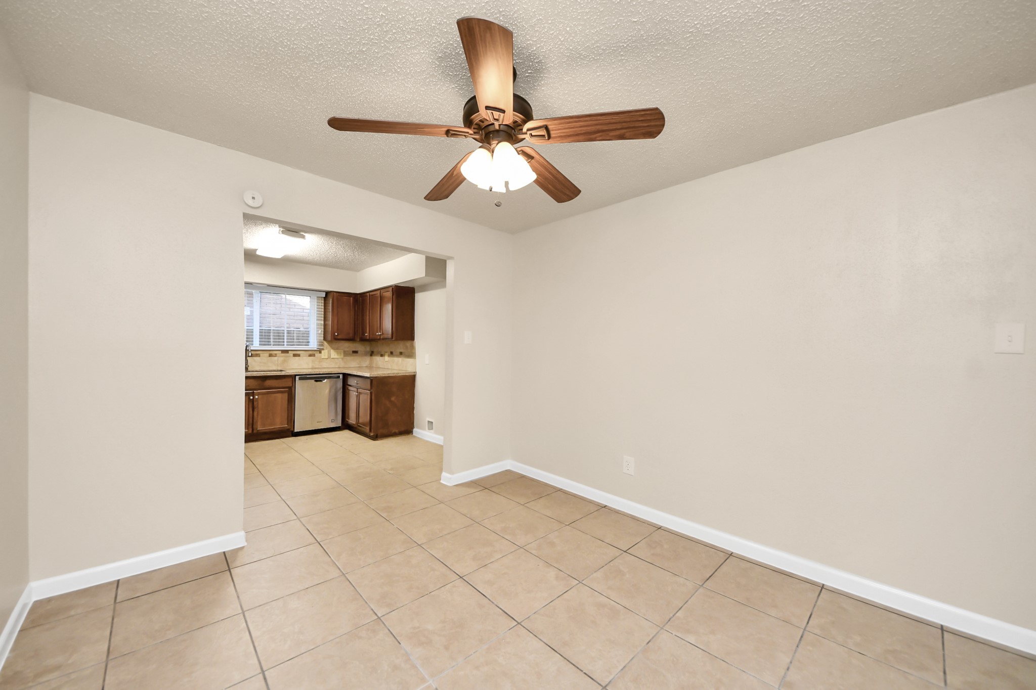 7634 Alegria Drive Property Photo 15