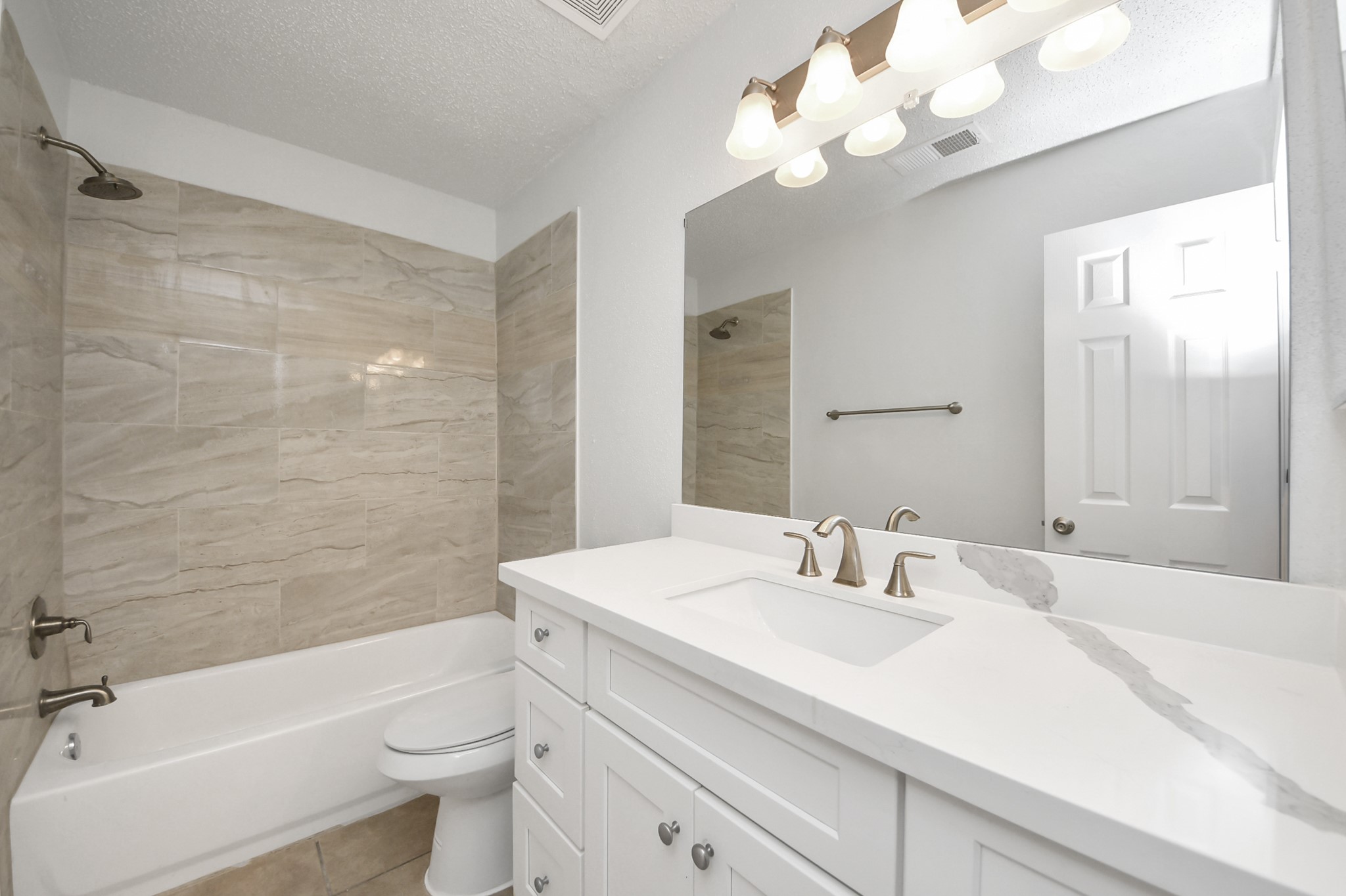 7634 Alegria Drive Property Photo 20