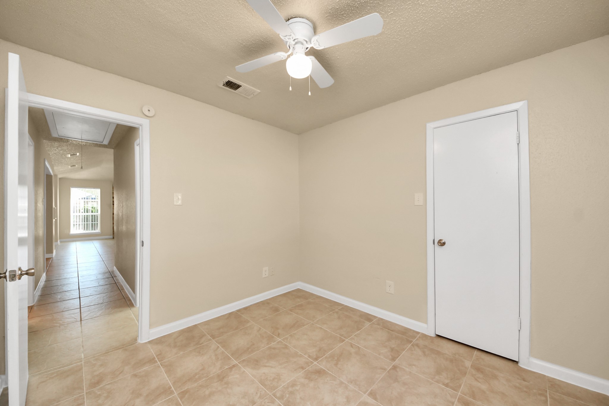 7634 Alegria Drive Property Photo 22